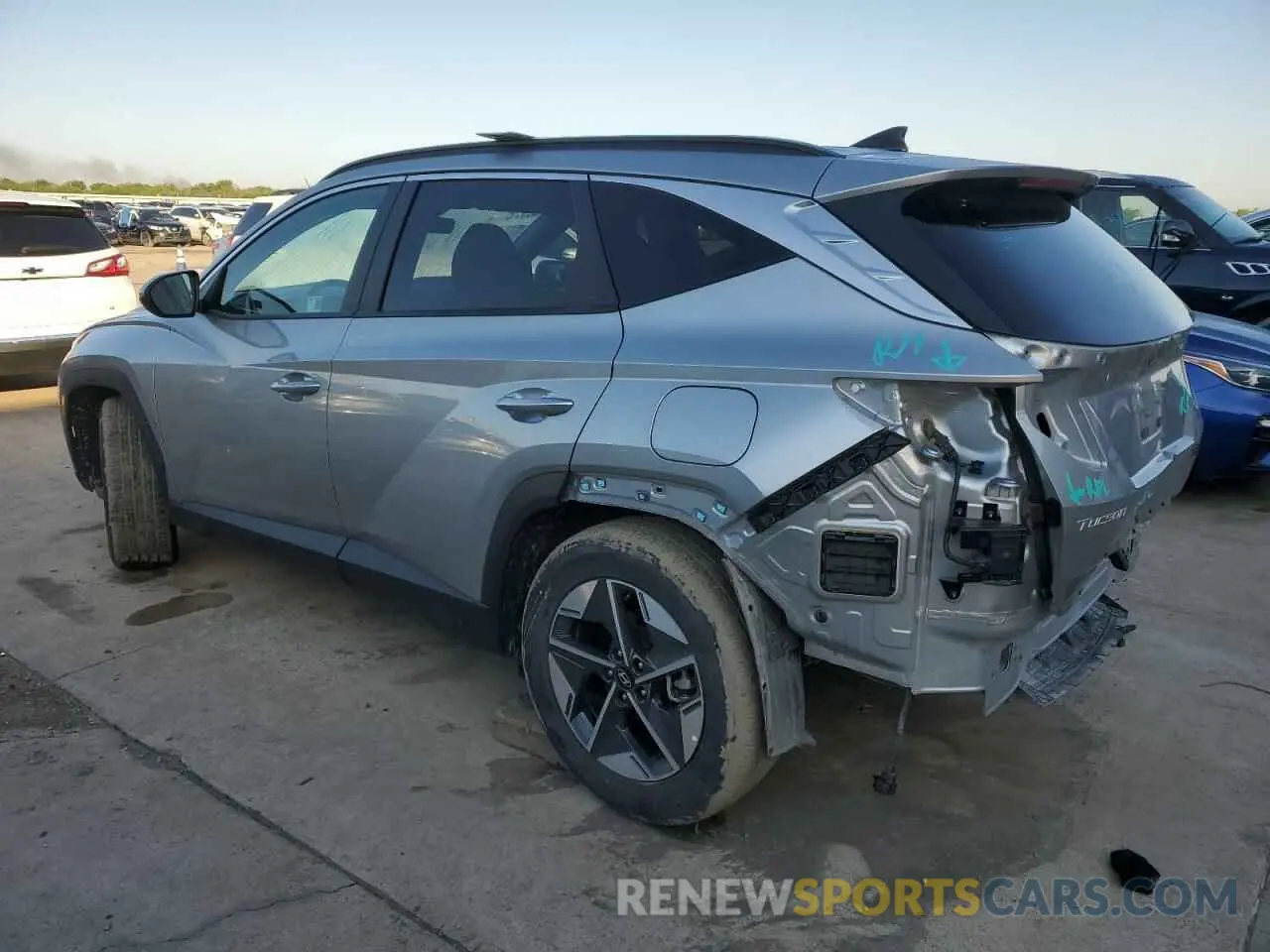 2 Photograph of a damaged car 5NMJB3DE1SH476427 HYUNDAI TUCSON 2025