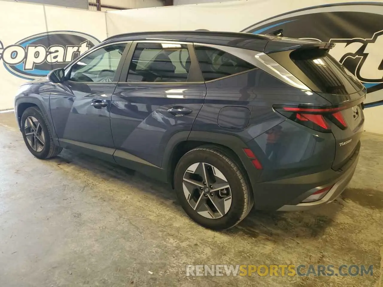 2 Photograph of a damaged car 5NMJB3DE1SH477383 HYUNDAI TUCSON 2025