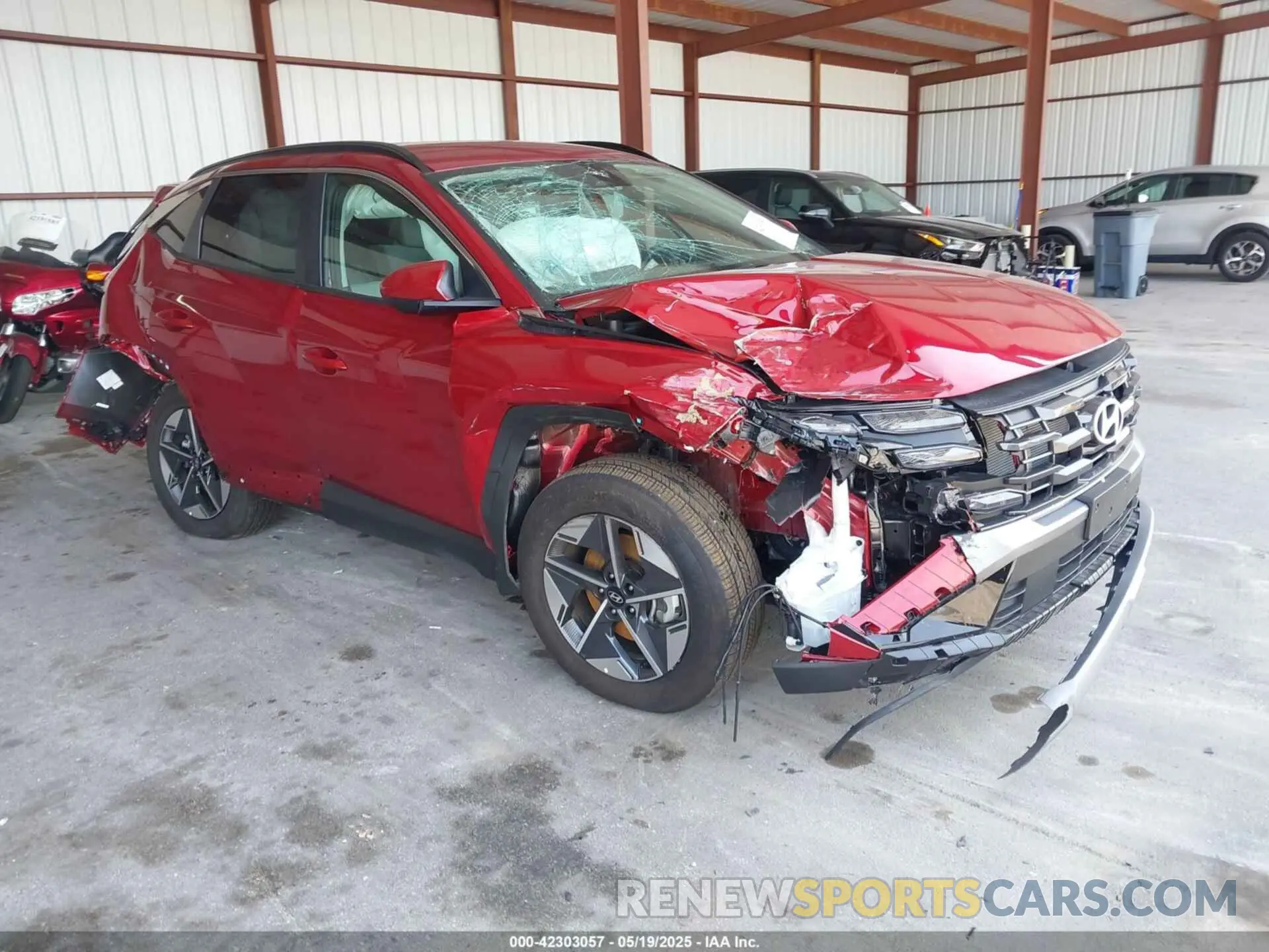 1 Photograph of a damaged car 5NMJB3DE1SH505800 HYUNDAI TUCSON 2025