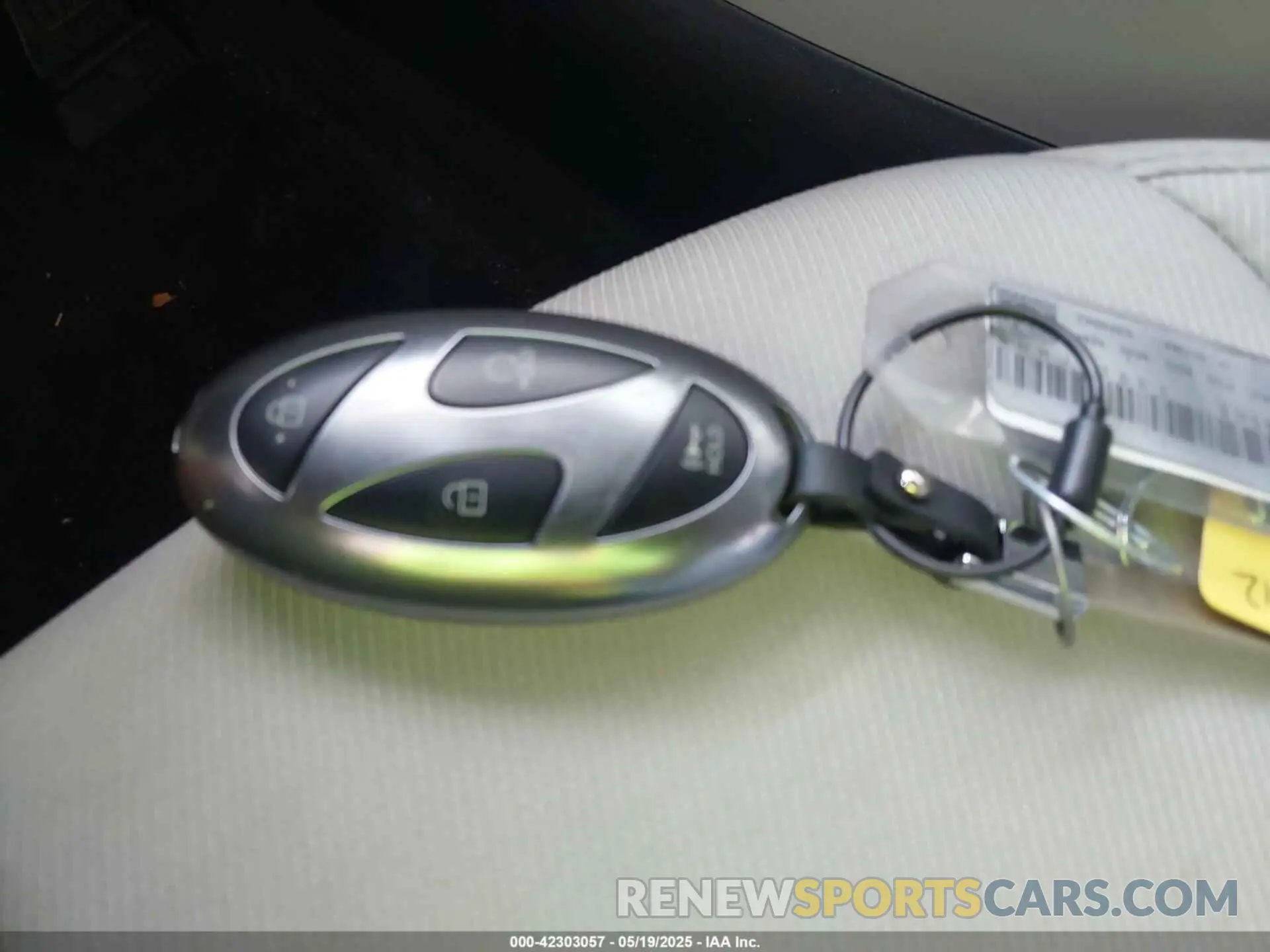 11 Photograph of a damaged car 5NMJB3DE1SH505800 HYUNDAI TUCSON 2025