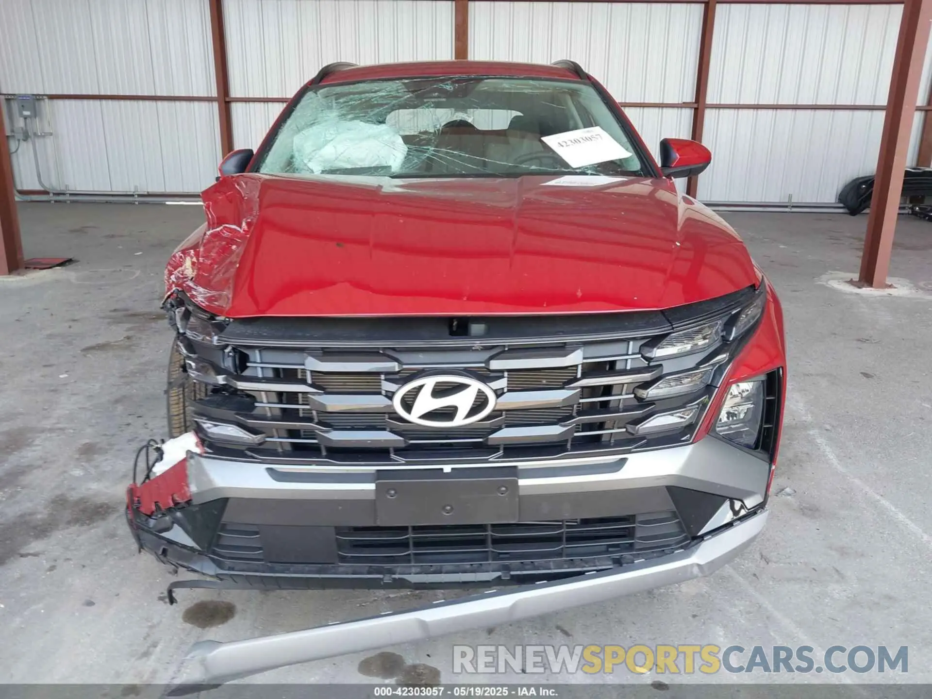 19 Photograph of a damaged car 5NMJB3DE1SH505800 HYUNDAI TUCSON 2025
