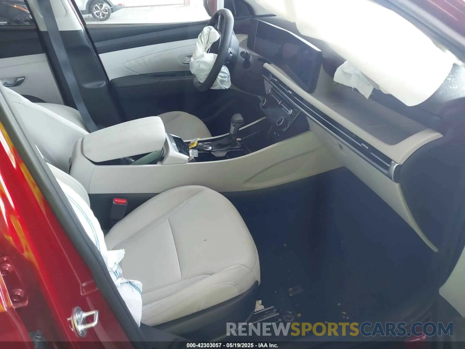 5 Photograph of a damaged car 5NMJB3DE1SH505800 HYUNDAI TUCSON 2025