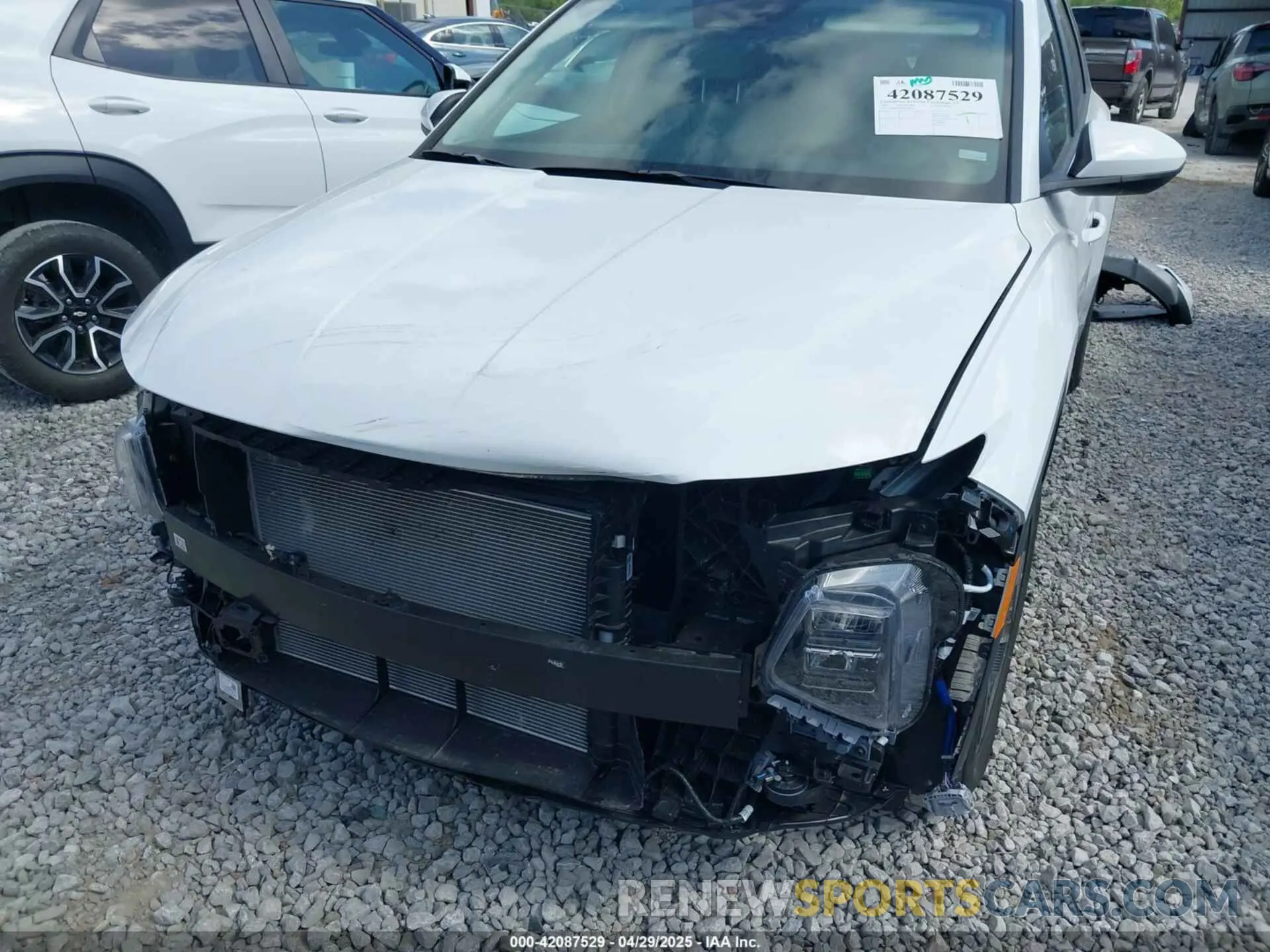 13 Photograph of a damaged car 5NMJB3DE2SH492894 HYUNDAI TUCSON 2025