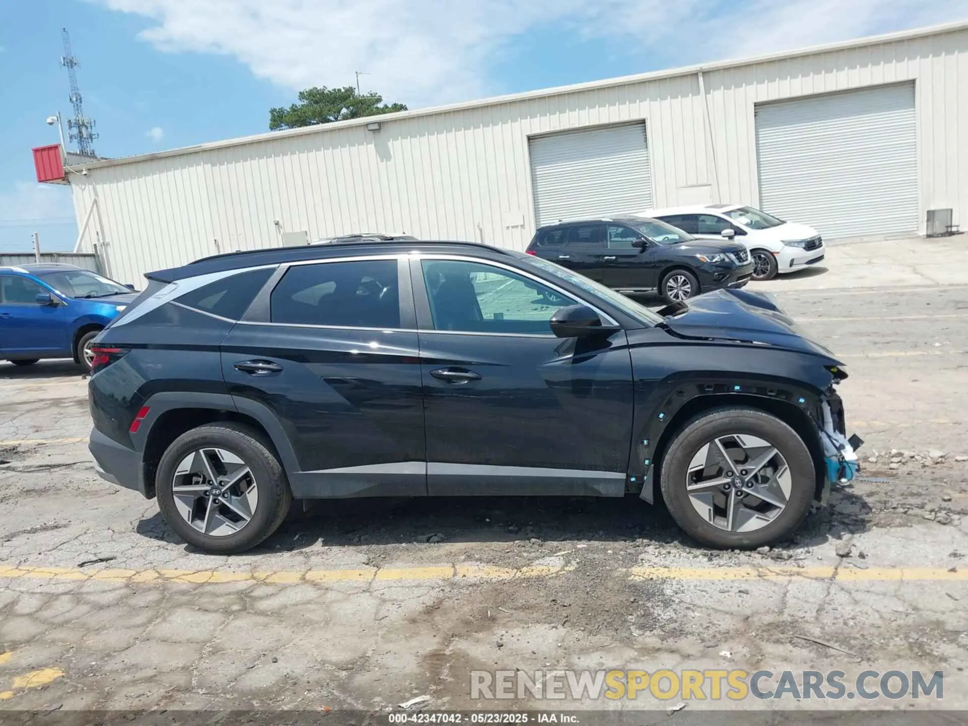 14 Photograph of a damaged car 5NMJB3DE3SH447706 HYUNDAI TUCSON 2025