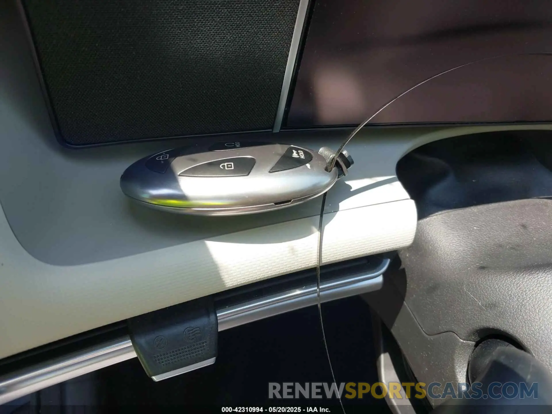 11 Photograph of a damaged car 5NMJB3DE3SH473786 HYUNDAI TUCSON 2025
