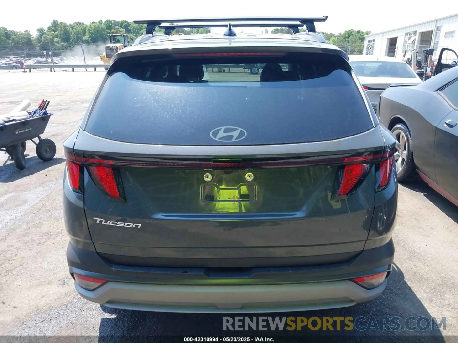 16 Photograph of a damaged car 5NMJB3DE3SH473786 HYUNDAI TUCSON 2025