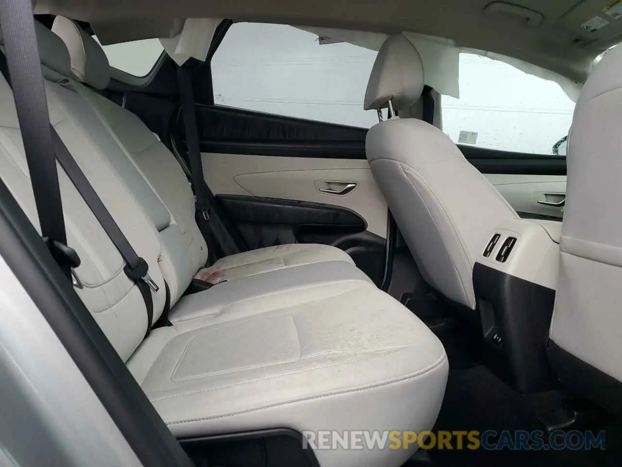 11 Photograph of a damaged car 5NMJB3DE4SH477247 HYUNDAI TUCSON 2025