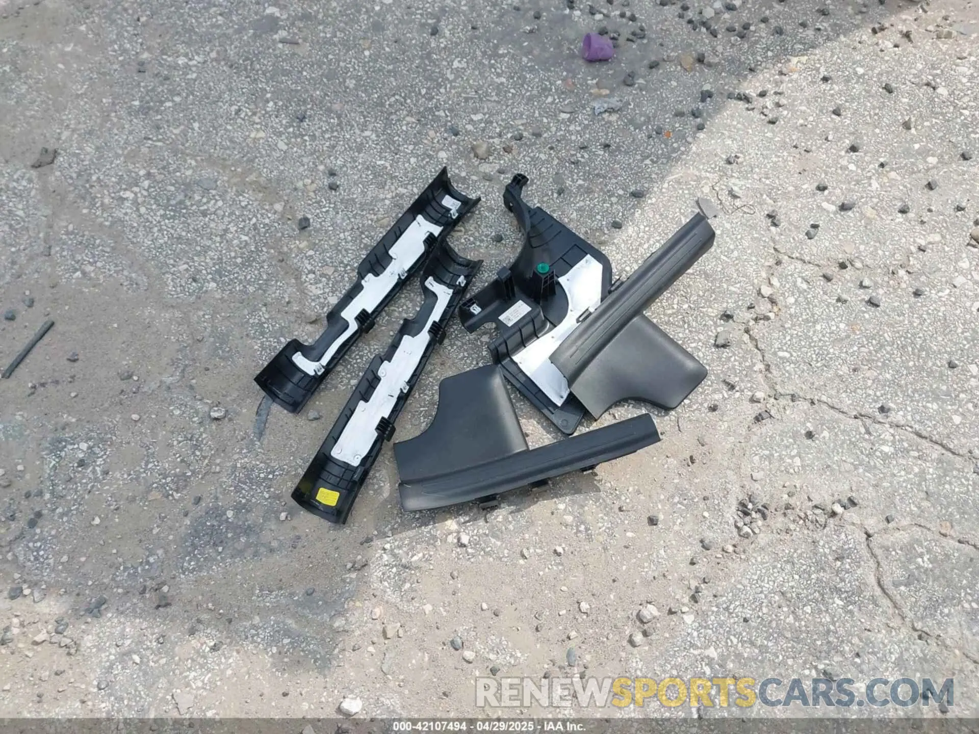 12 Photograph of a damaged car 5NMJB3DE4SH479841 HYUNDAI TUCSON 2025