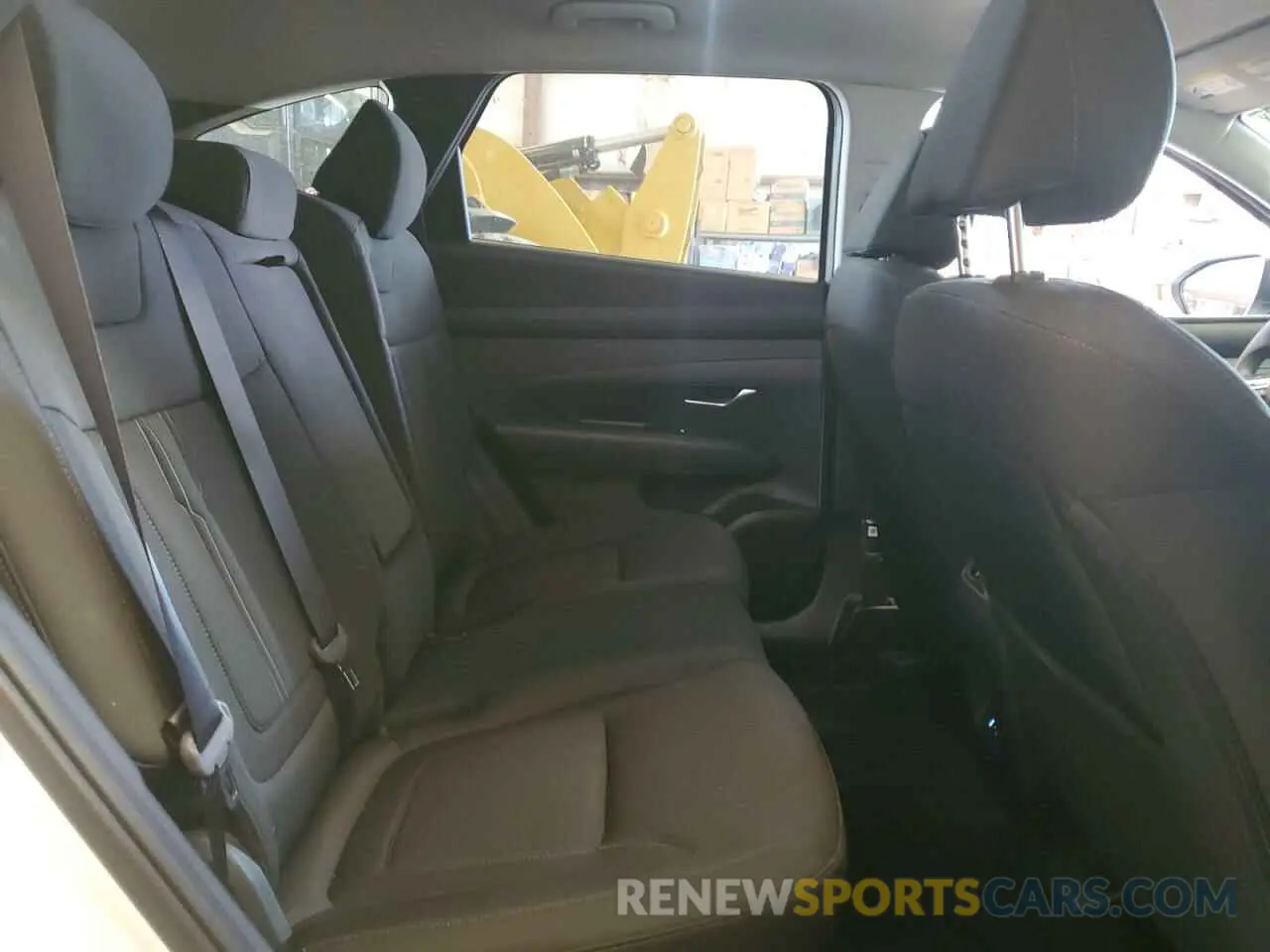 10 Photograph of a damaged car 5NMJB3DE4SH539262 HYUNDAI TUCSON 2025
