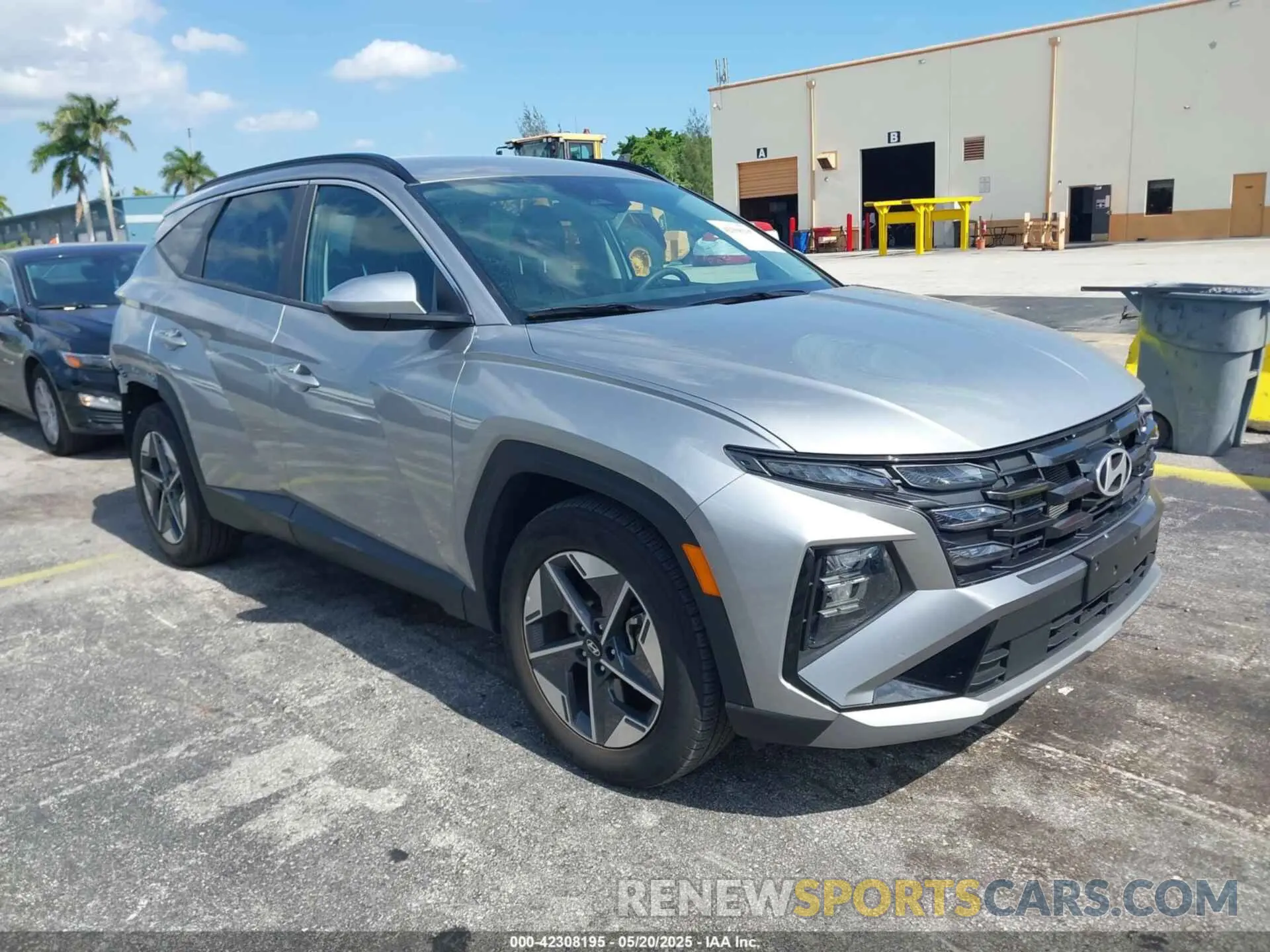 1 Photograph of a damaged car 5NMJB3DE5SH444239 HYUNDAI TUCSON 2025