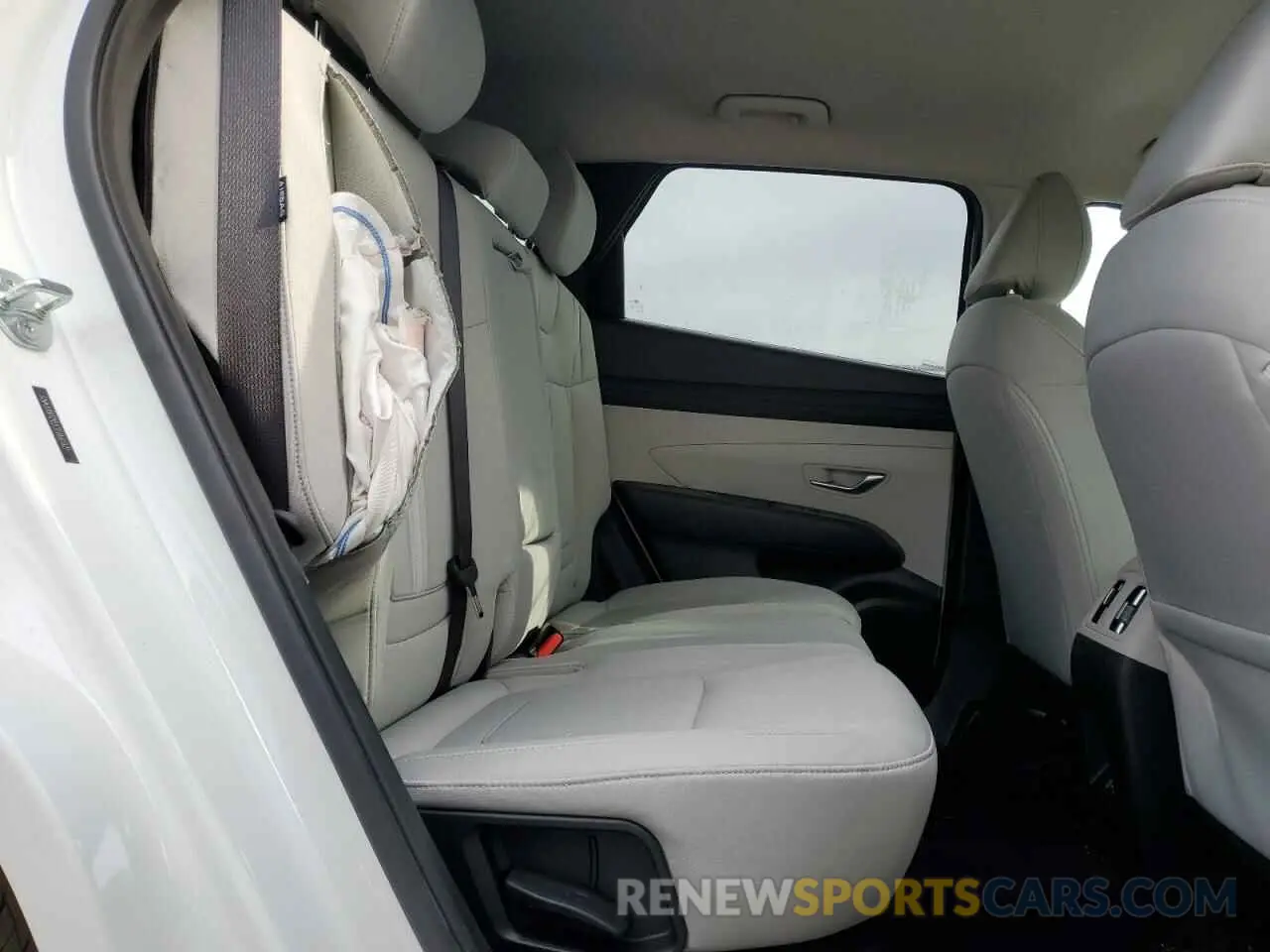 11 Photograph of a damaged car 5NMJB3DE5SH467827 HYUNDAI TUCSON 2025