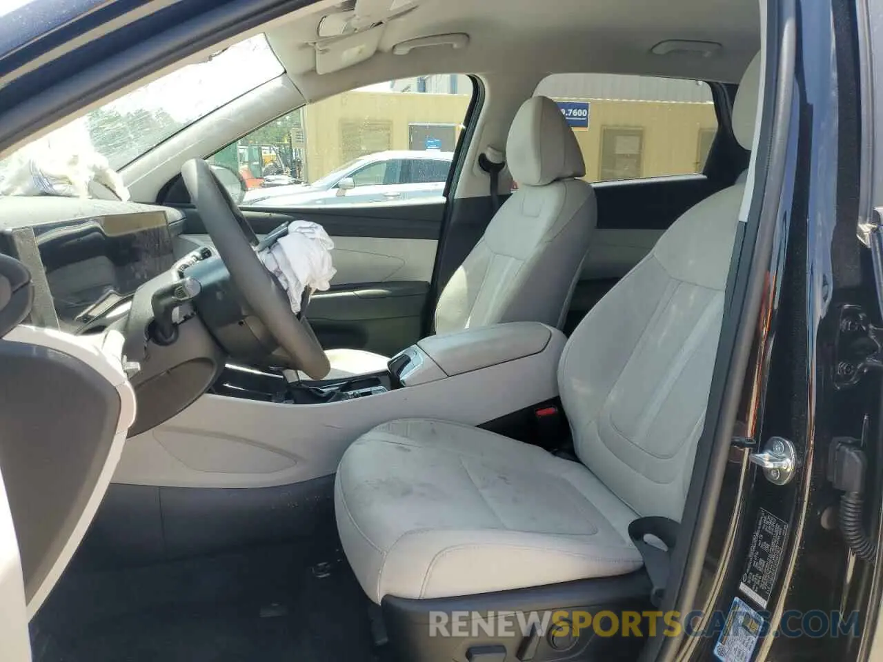 7 Photograph of a damaged car 5NMJB3DE6SH443875 HYUNDAI TUCSON 2025