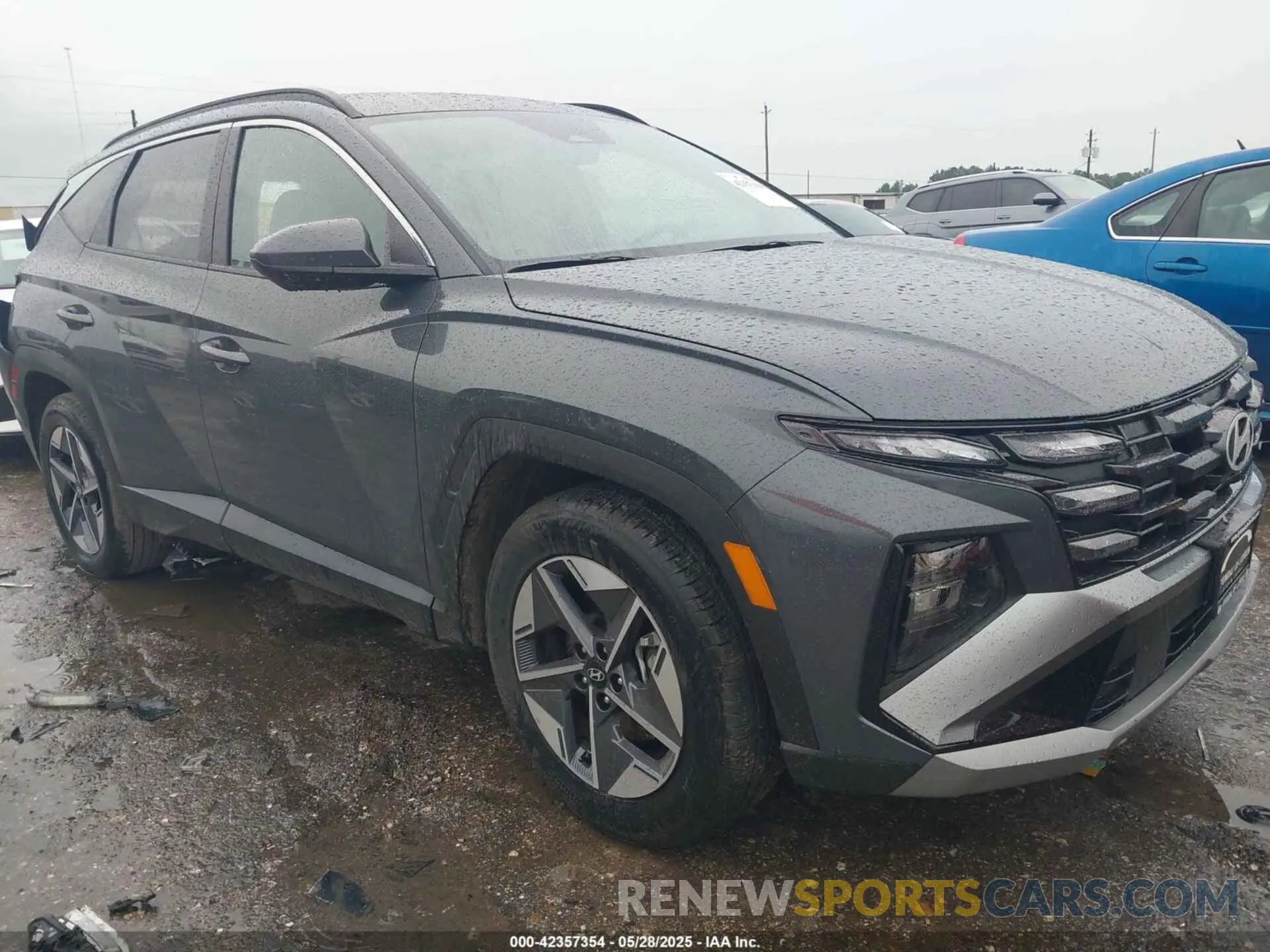 1 Photograph of a damaged car 5NMJB3DE6SH494955 HYUNDAI TUCSON 2025