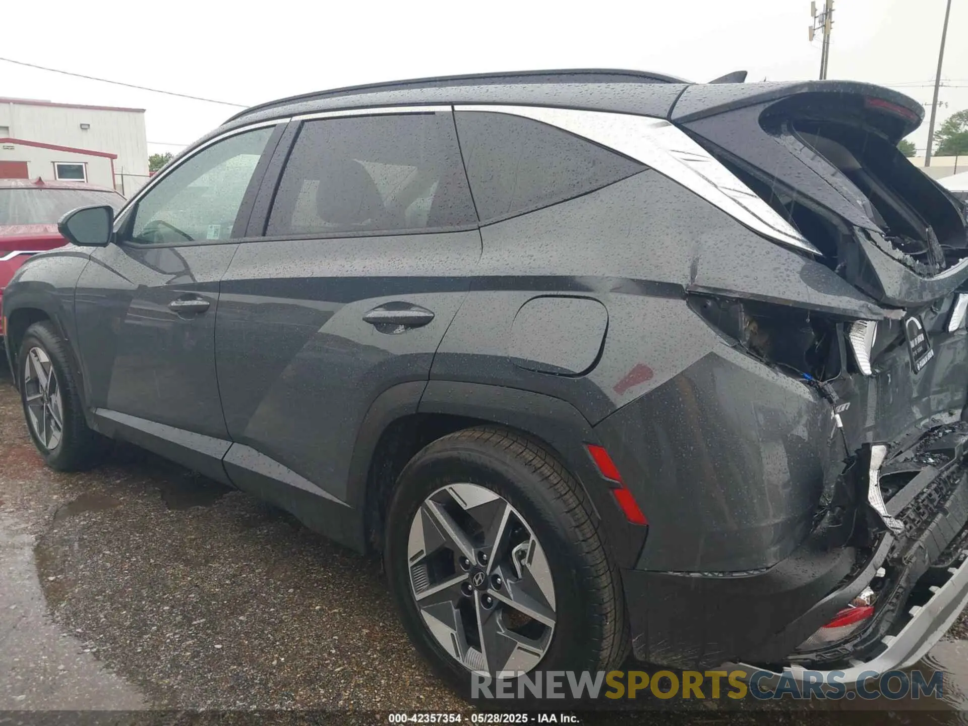3 Photograph of a damaged car 5NMJB3DE6SH494955 HYUNDAI TUCSON 2025