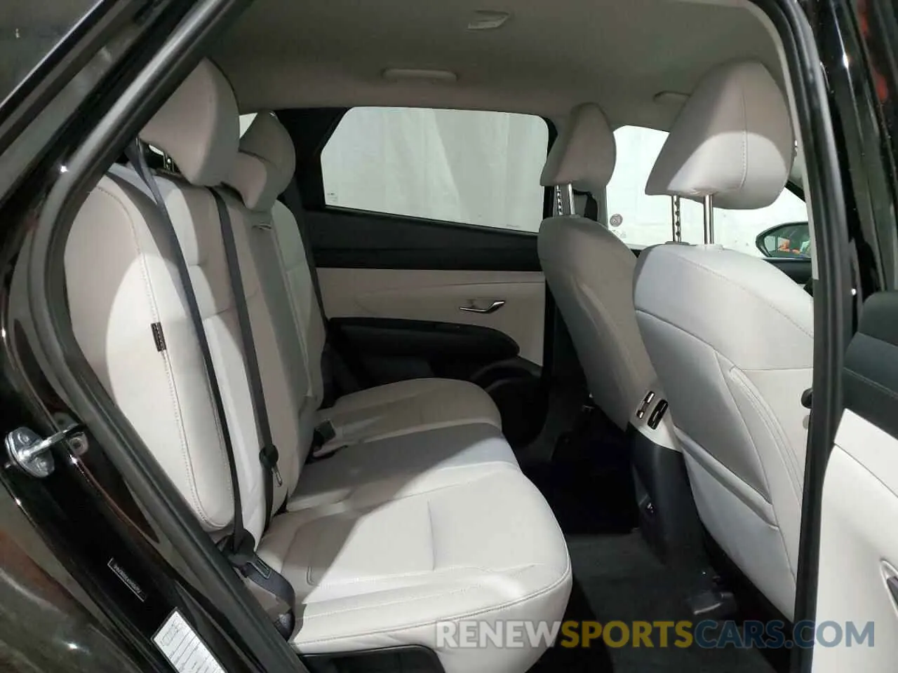 11 Photograph of a damaged car 5NMJB3DE6SH506957 HYUNDAI TUCSON 2025