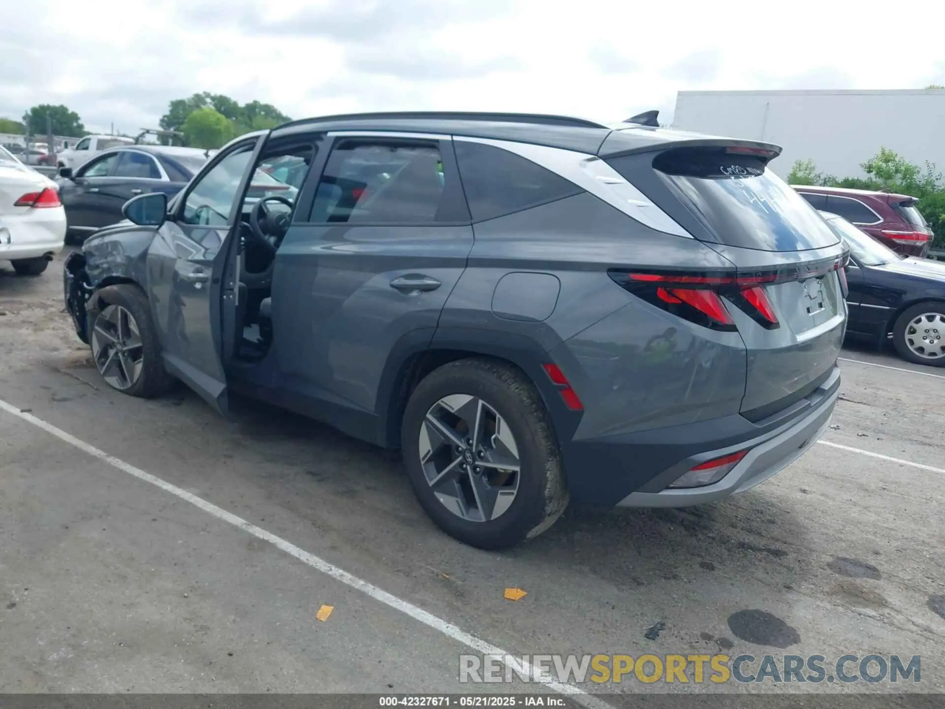 3 Photograph of a damaged car 5NMJB3DE7SH444260 HYUNDAI TUCSON 2025