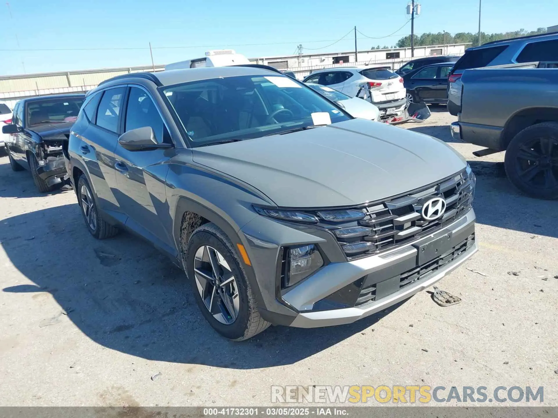 1 Photograph of a damaged car 5NMJB3DE7SH501802 HYUNDAI TUCSON 2025