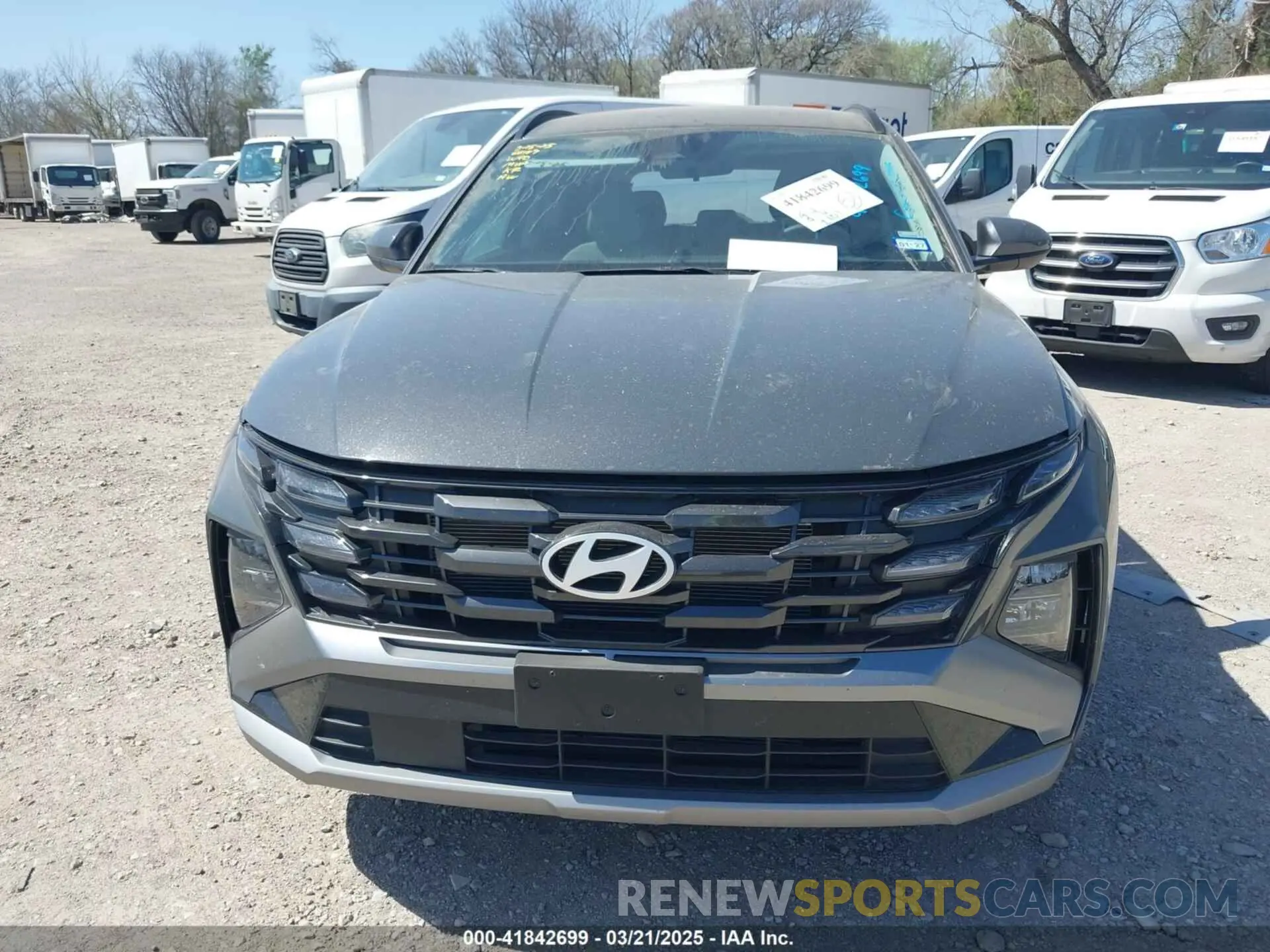 12 Photograph of a damaged car 5NMJB3DE7SH508748 HYUNDAI TUCSON 2025