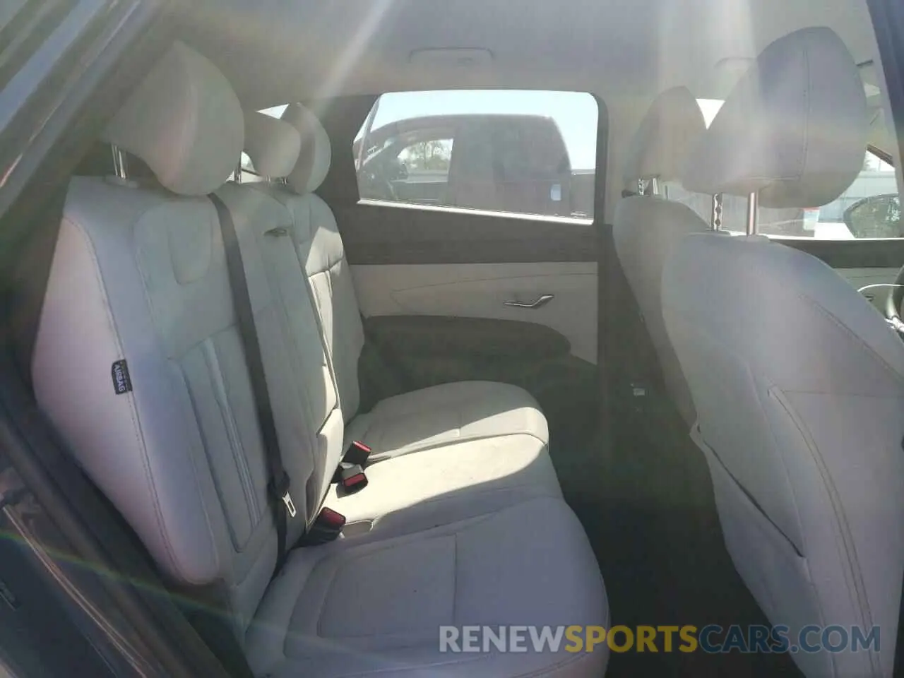 11 Photograph of a damaged car 5NMJB3DE8SH450570 HYUNDAI TUCSON 2025