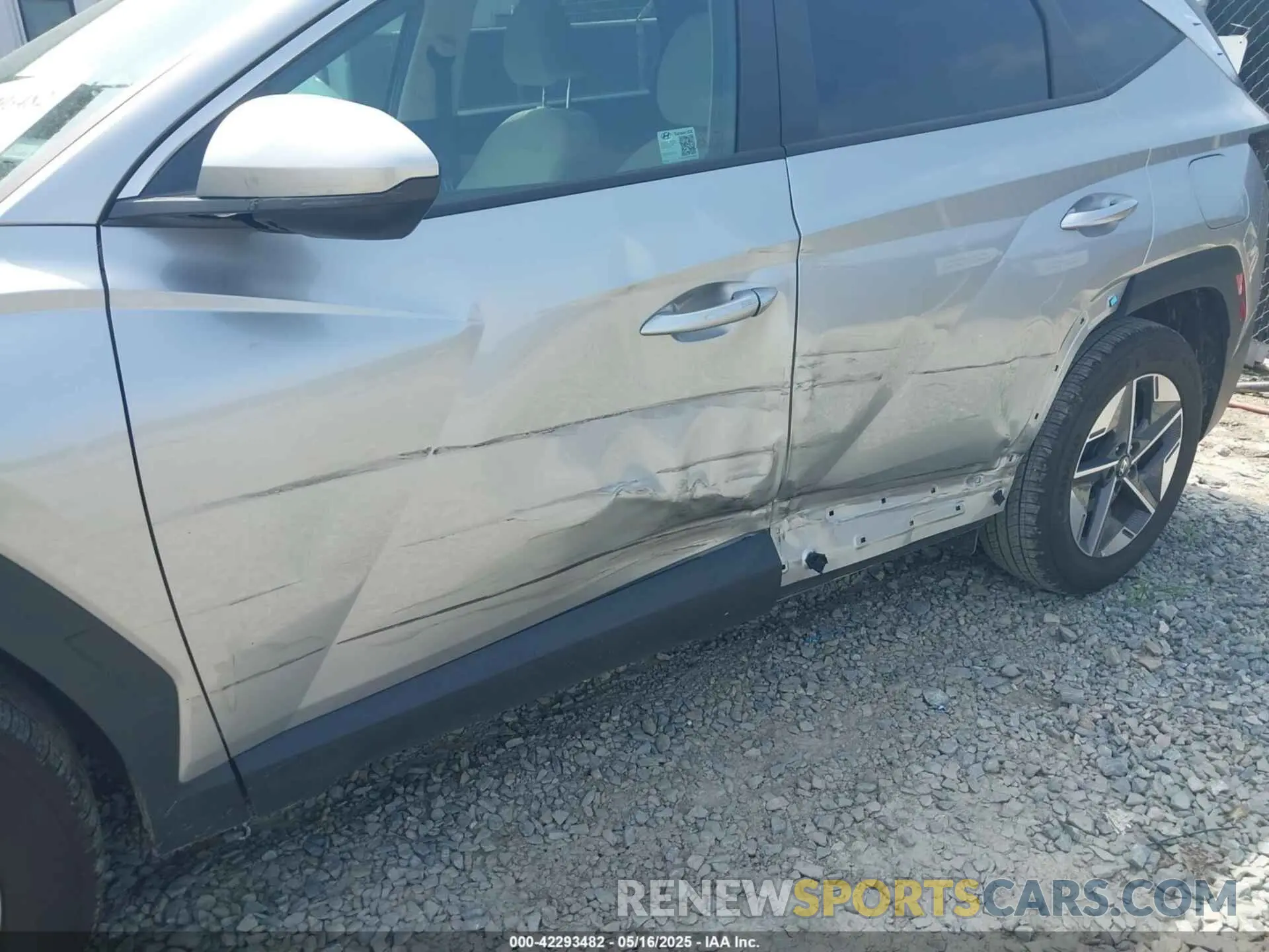 6 Photograph of a damaged car 5NMJB3DE8SH492964 HYUNDAI TUCSON 2025