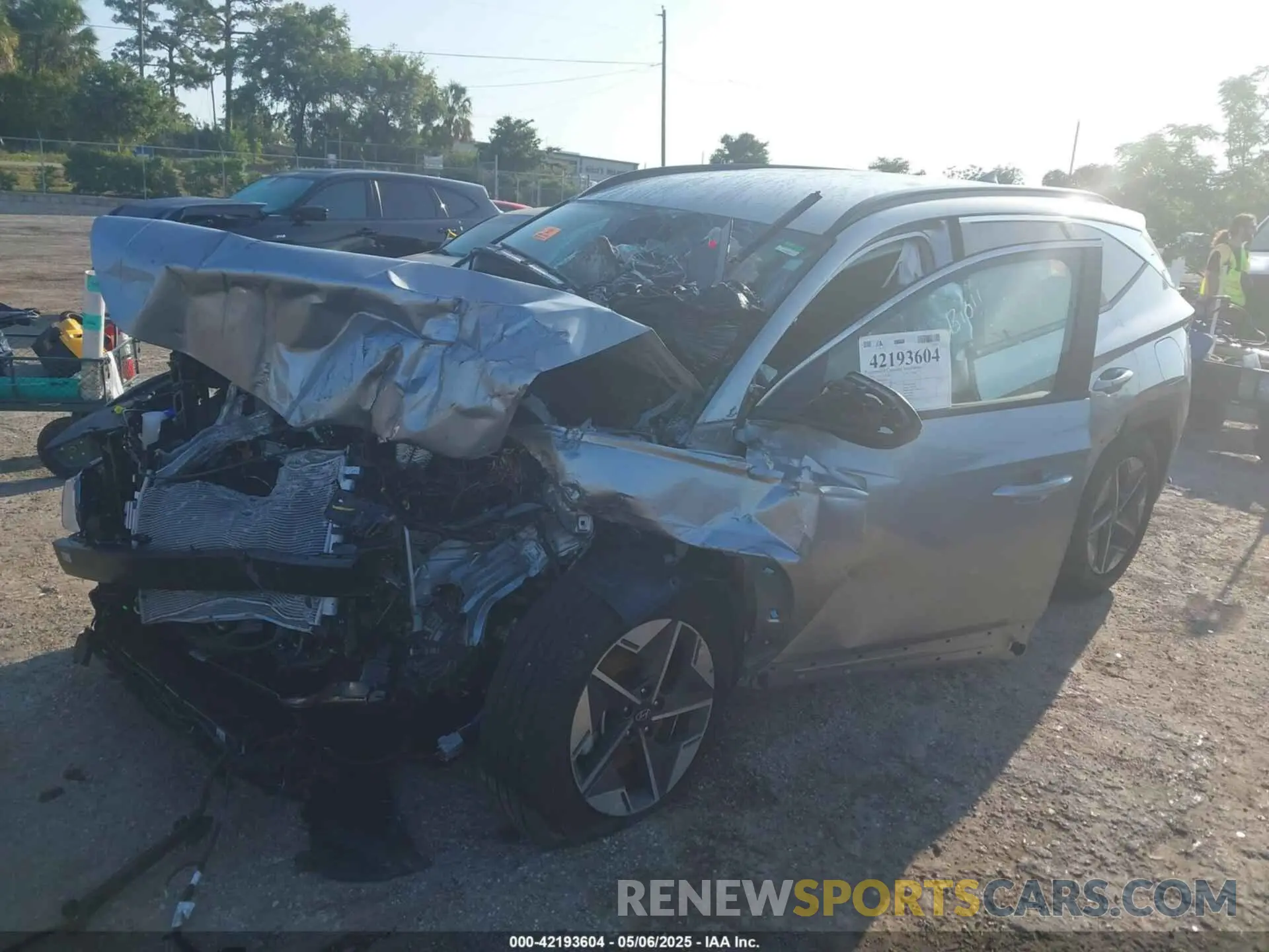2 Photograph of a damaged car 5NMJB3DE9SH445457 HYUNDAI TUCSON 2025