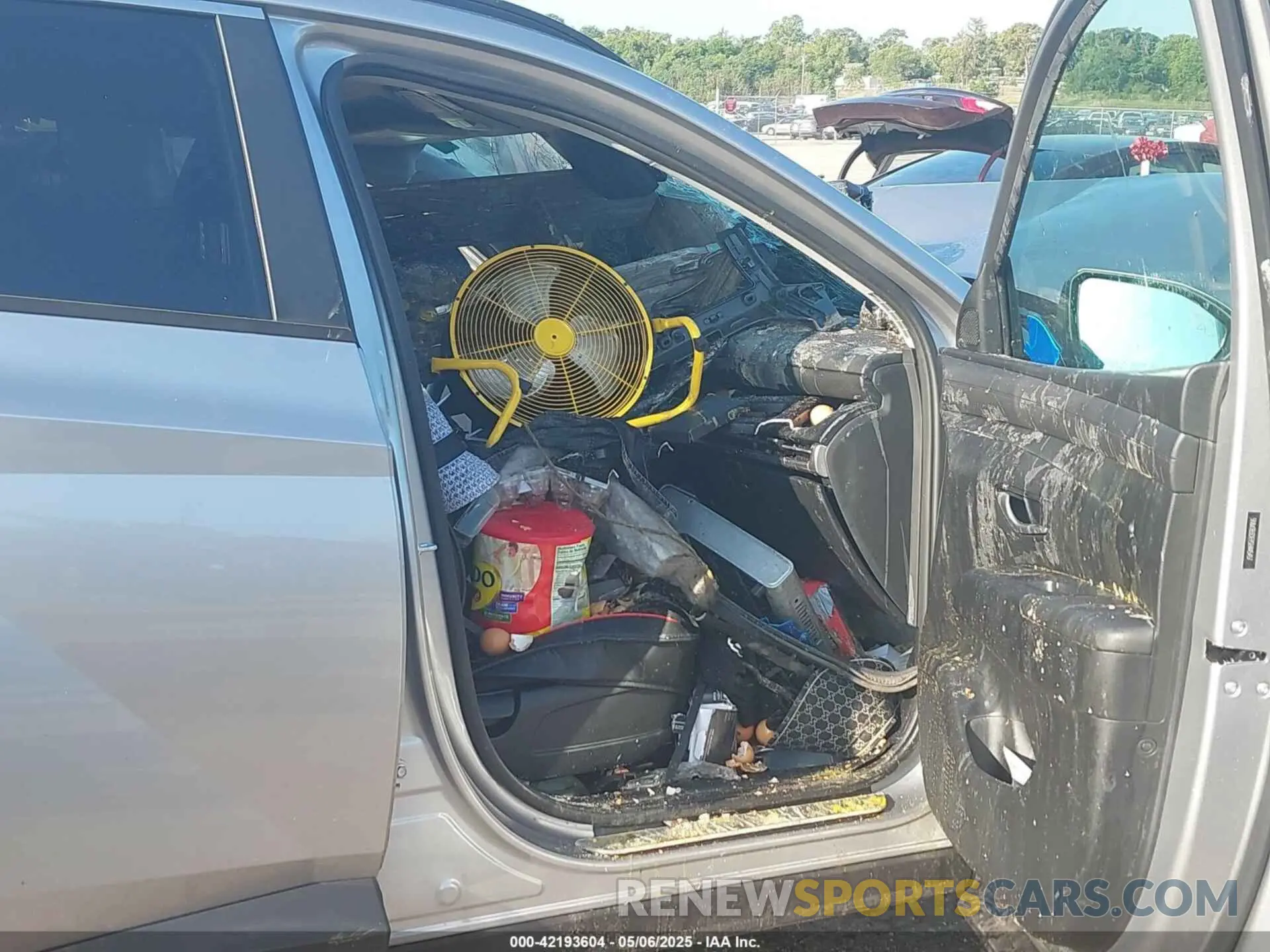 5 Photograph of a damaged car 5NMJB3DE9SH445457 HYUNDAI TUCSON 2025
