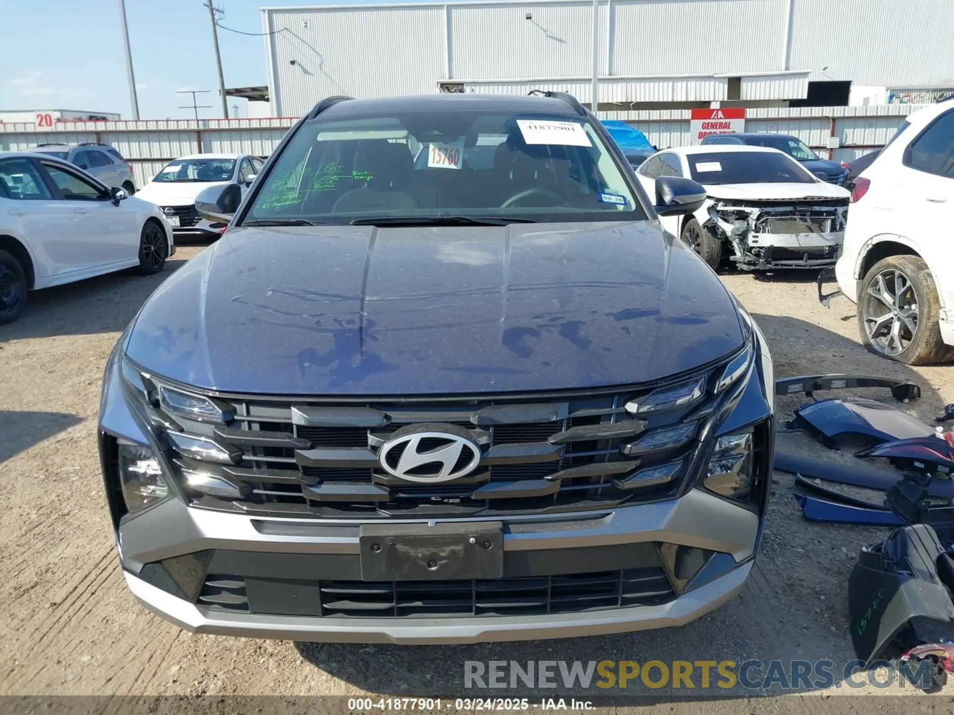 13 Photograph of a damaged car 5NMJB3DE9SH479009 HYUNDAI TUCSON 2025