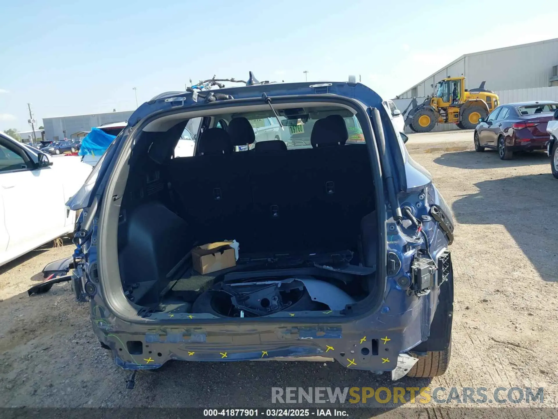 17 Photograph of a damaged car 5NMJB3DE9SH479009 HYUNDAI TUCSON 2025