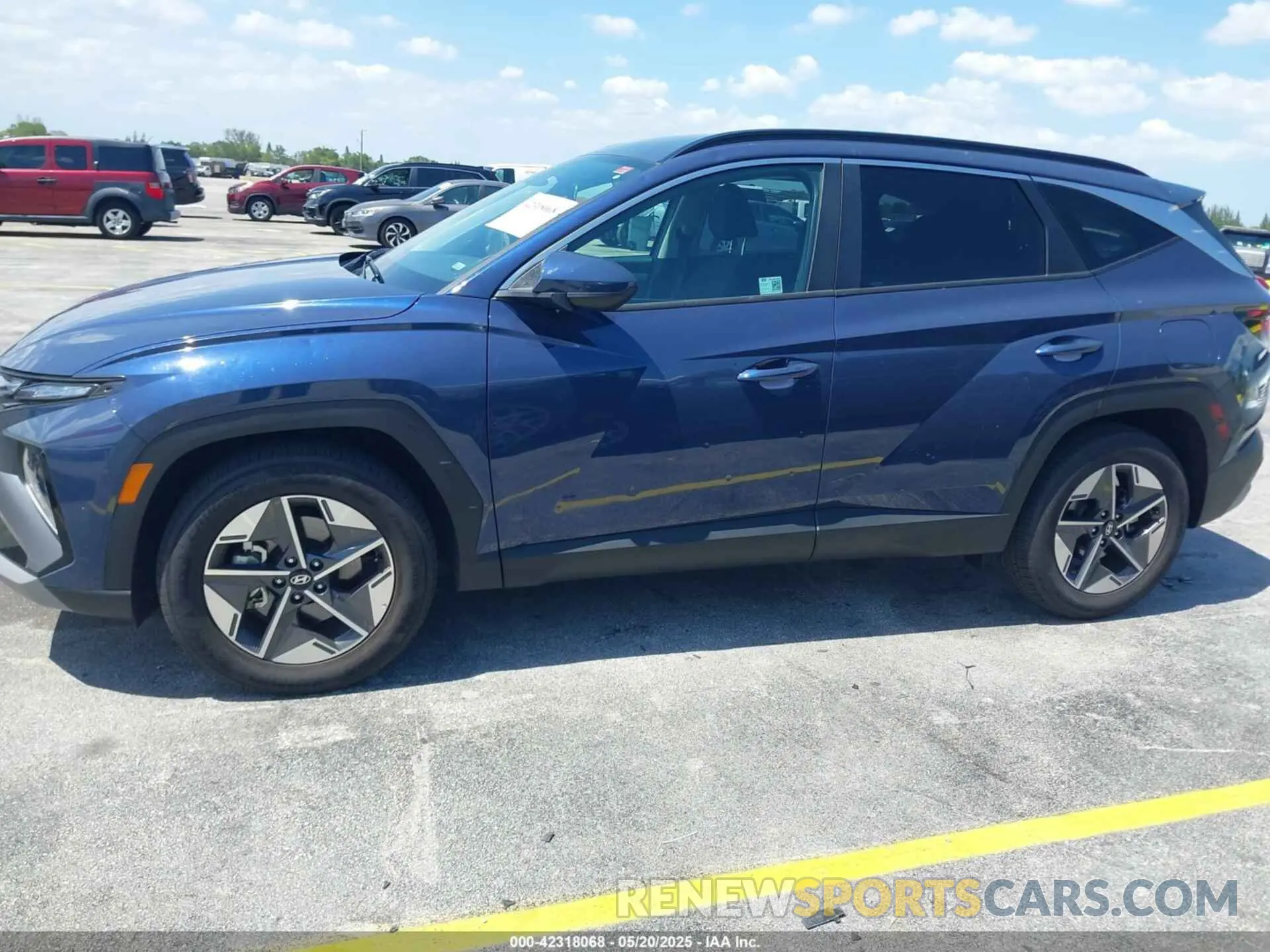 14 Photograph of a damaged car 5NMJB3DE9SH481942 HYUNDAI TUCSON 2025