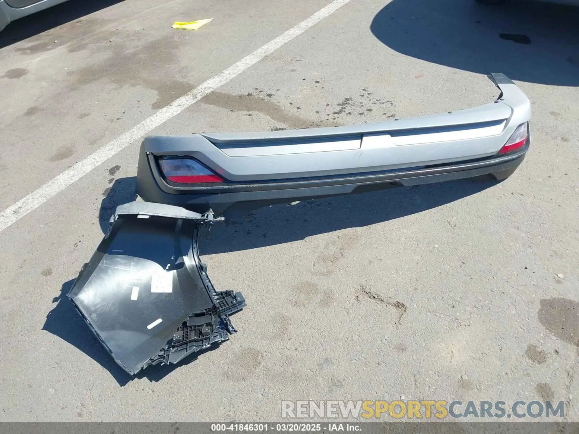 12 Photograph of a damaged car 5NMJB3DE9SH534705 HYUNDAI TUCSON 2025