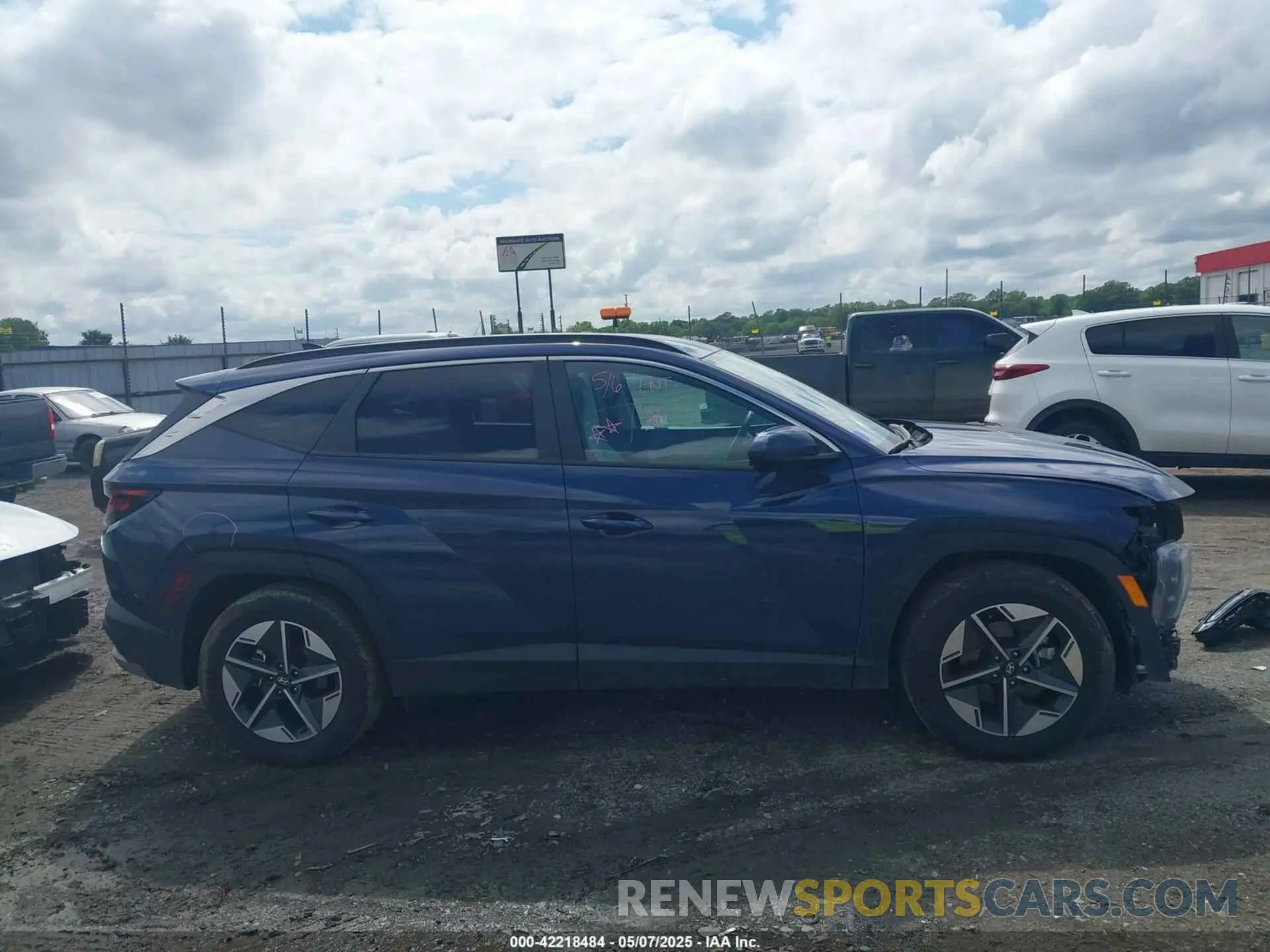 14 Photograph of a damaged car 5NMJB3DEXSH461666 HYUNDAI TUCSON 2025