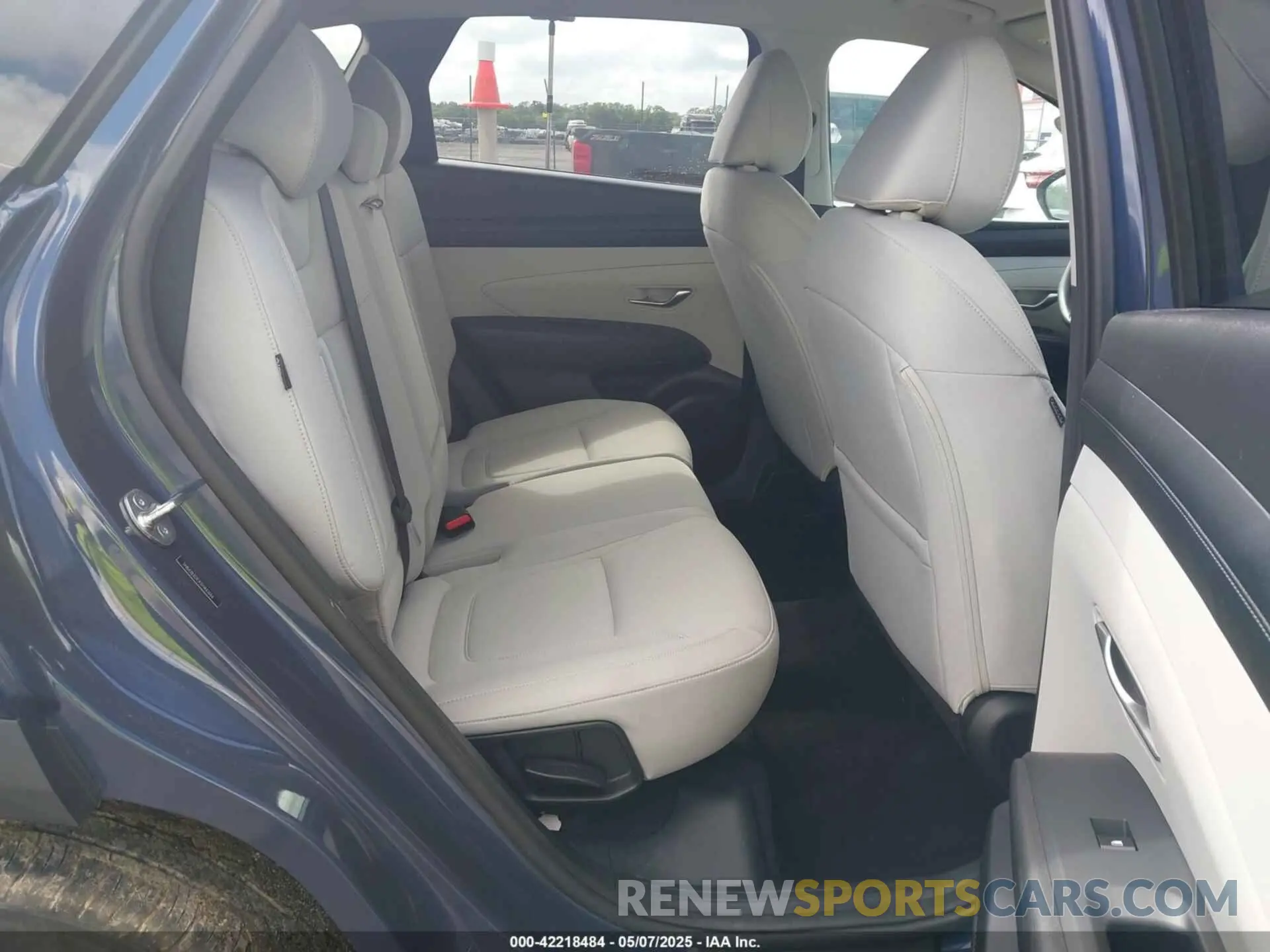 8 Photograph of a damaged car 5NMJB3DEXSH461666 HYUNDAI TUCSON 2025