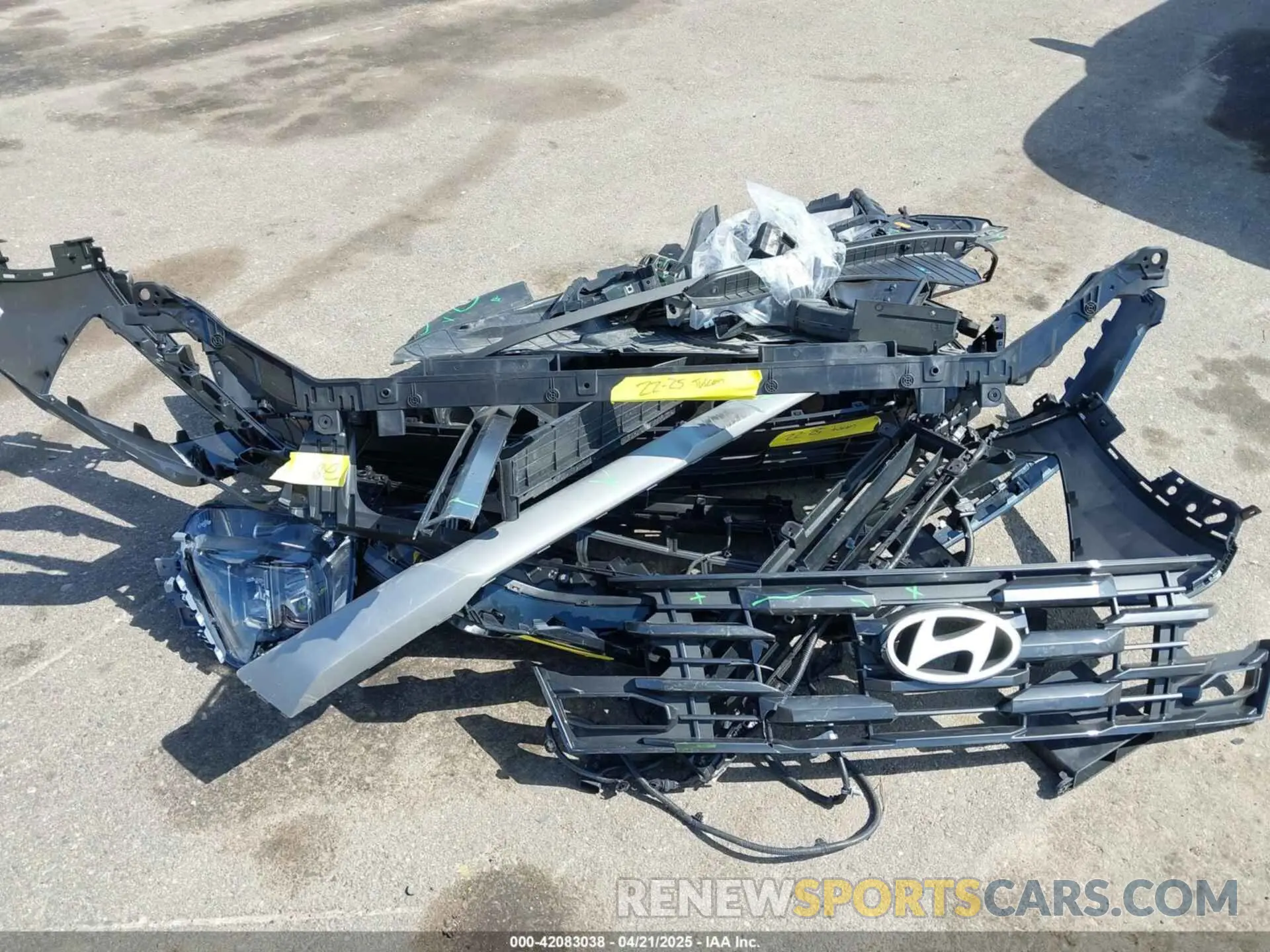 12 Photograph of a damaged car 5NMJBCDE1SH451558 HYUNDAI TUCSON 2025