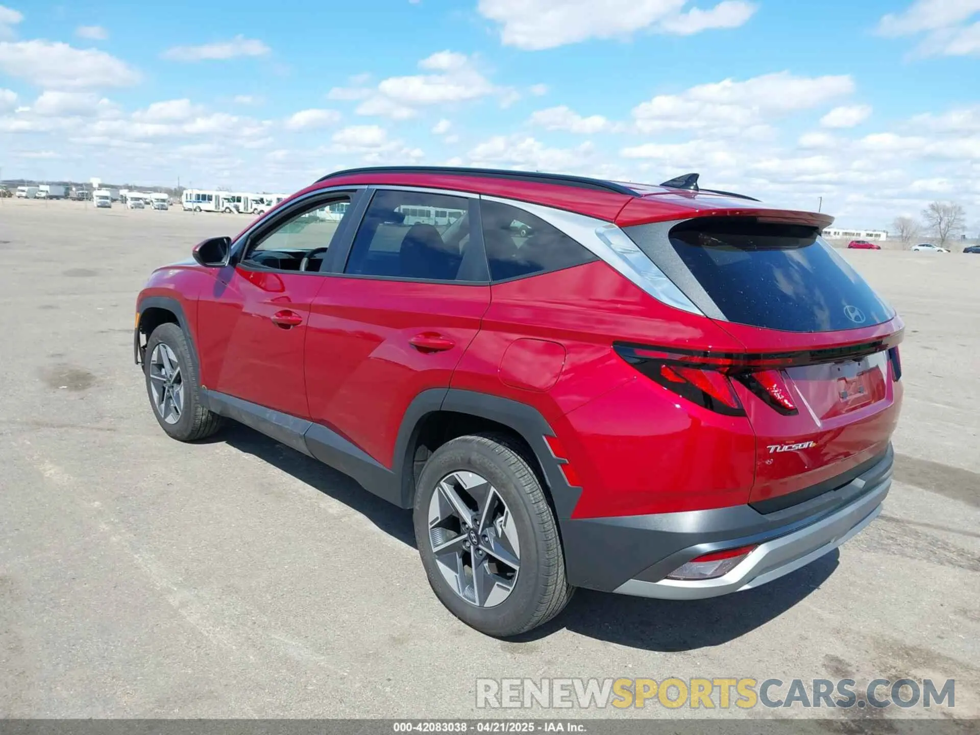 3 Photograph of a damaged car 5NMJBCDE1SH451558 HYUNDAI TUCSON 2025