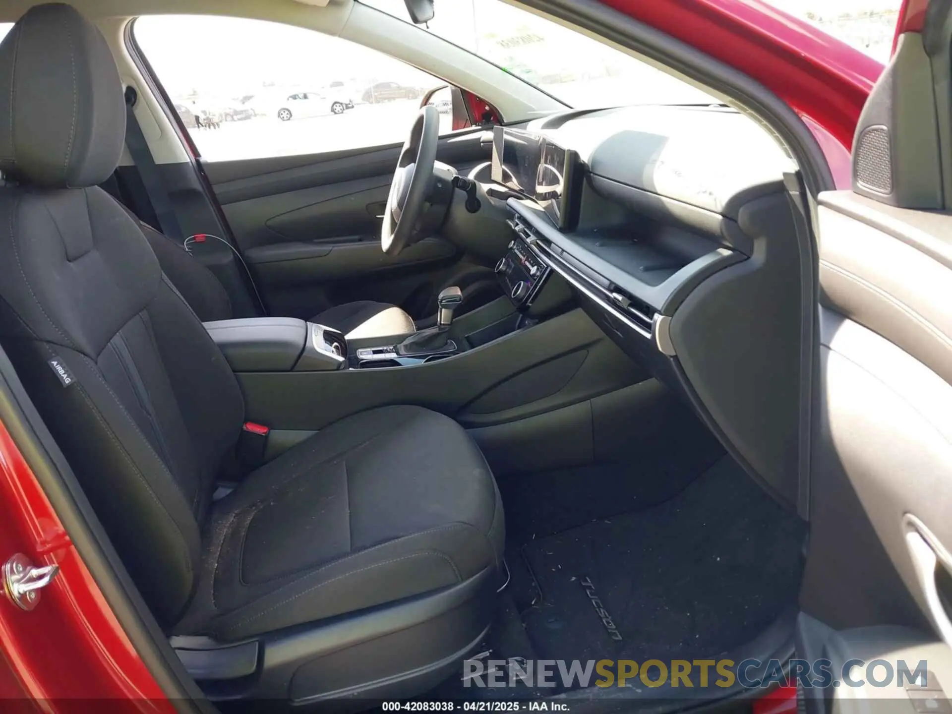 5 Photograph of a damaged car 5NMJBCDE1SH451558 HYUNDAI TUCSON 2025