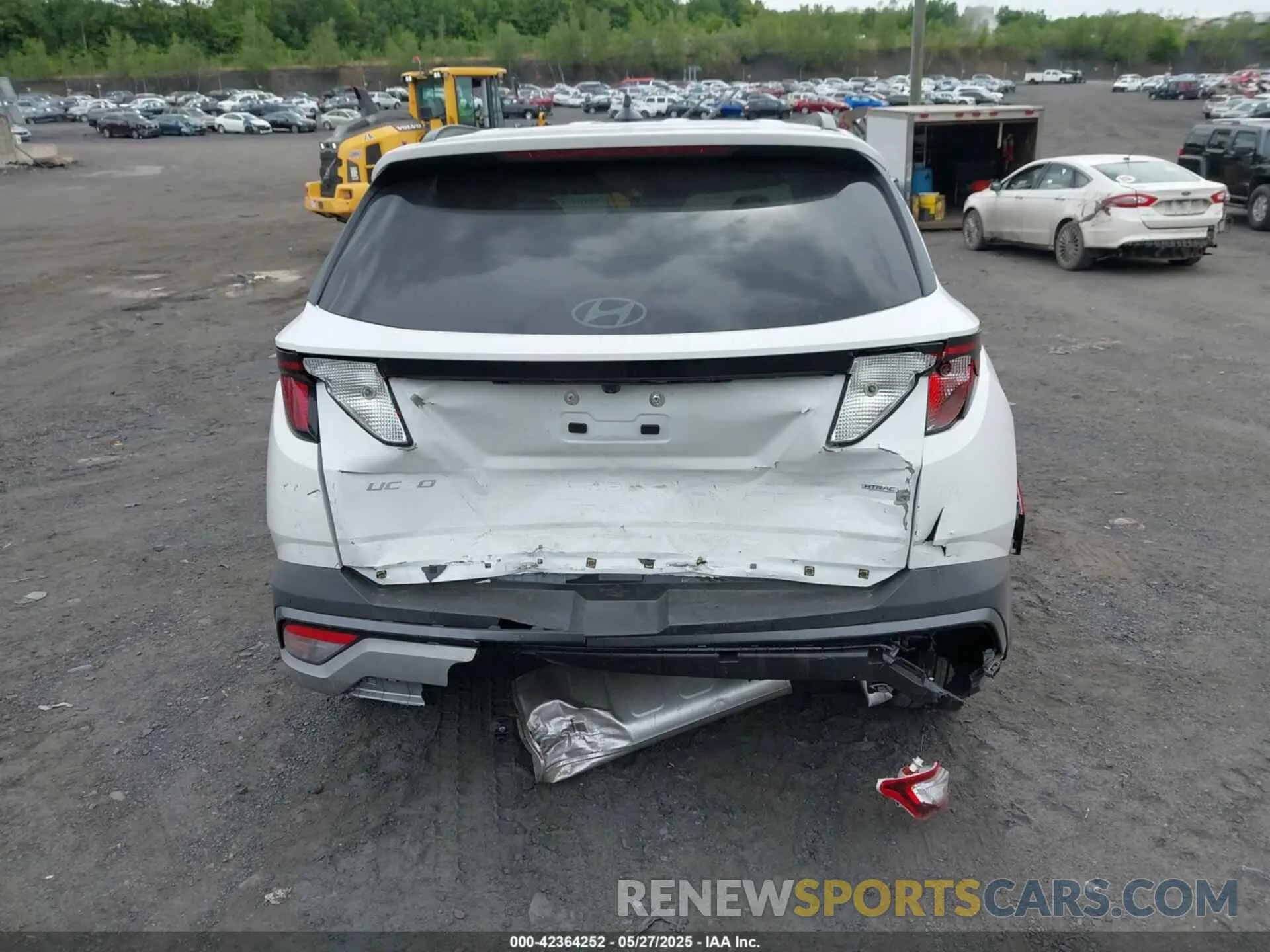16 Photograph of a damaged car 5NMJBCDE1SH542328 HYUNDAI TUCSON 2025