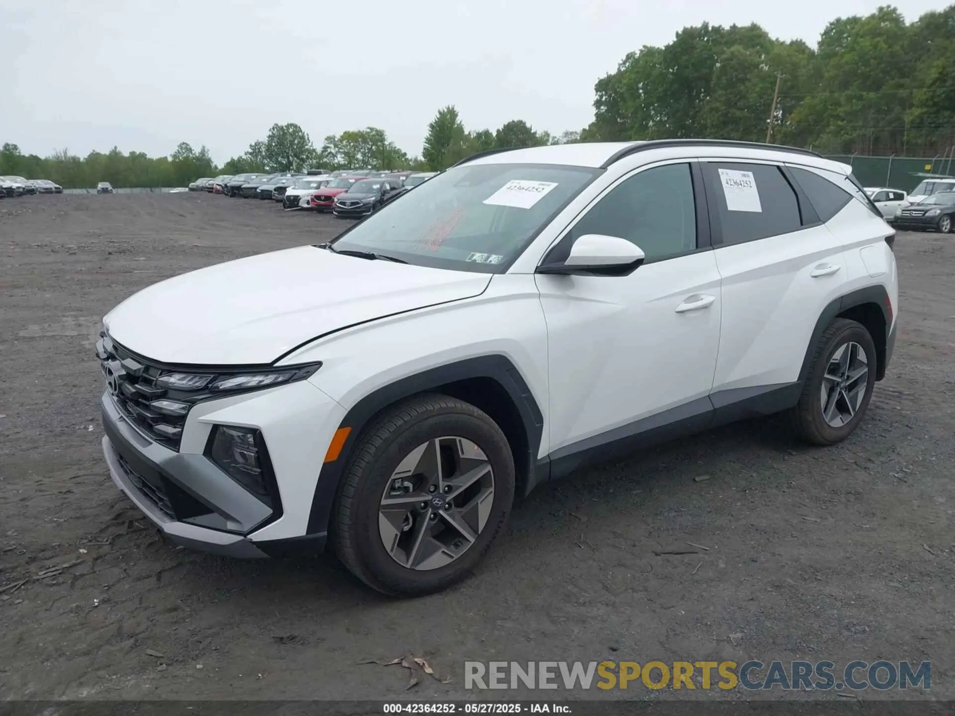 2 Photograph of a damaged car 5NMJBCDE1SH542328 HYUNDAI TUCSON 2025