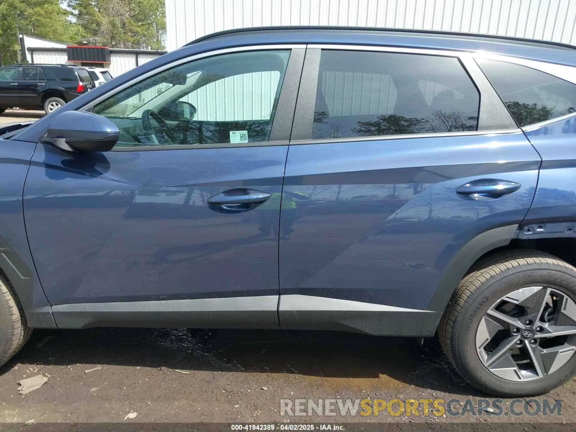 14 Photograph of a damaged car 5NMJBCDE2SH464254 HYUNDAI TUCSON 2025