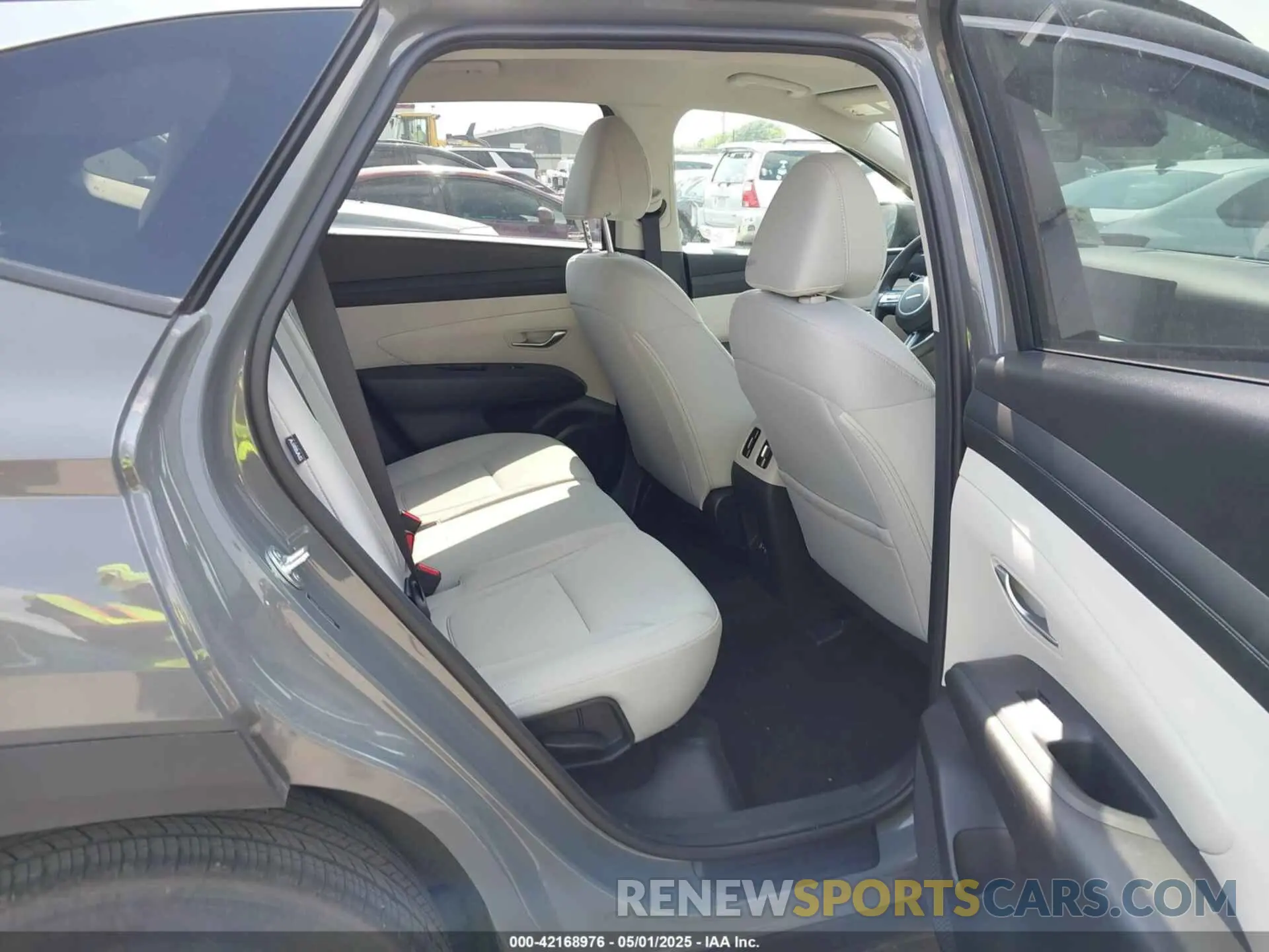8 Photograph of a damaged car 5NMJBCDE2SH481460 HYUNDAI TUCSON 2025