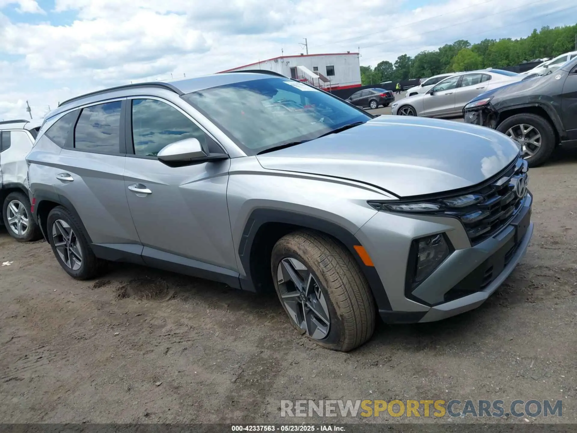 1 Photograph of a damaged car 5NMJBCDE2SH491082 HYUNDAI TUCSON 2025