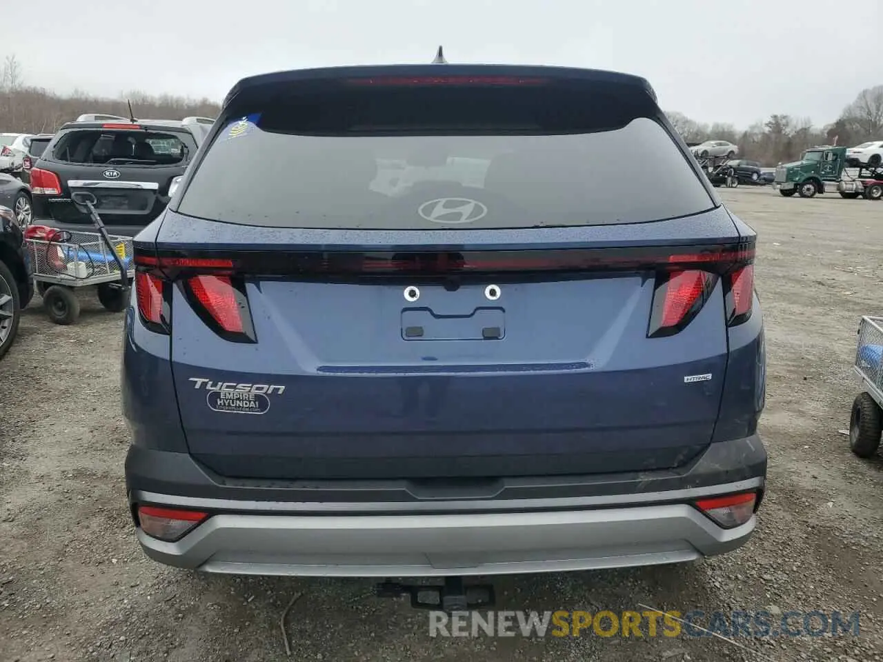 6 Photograph of a damaged car 5NMJBCDE3SH475490 HYUNDAI TUCSON 2025