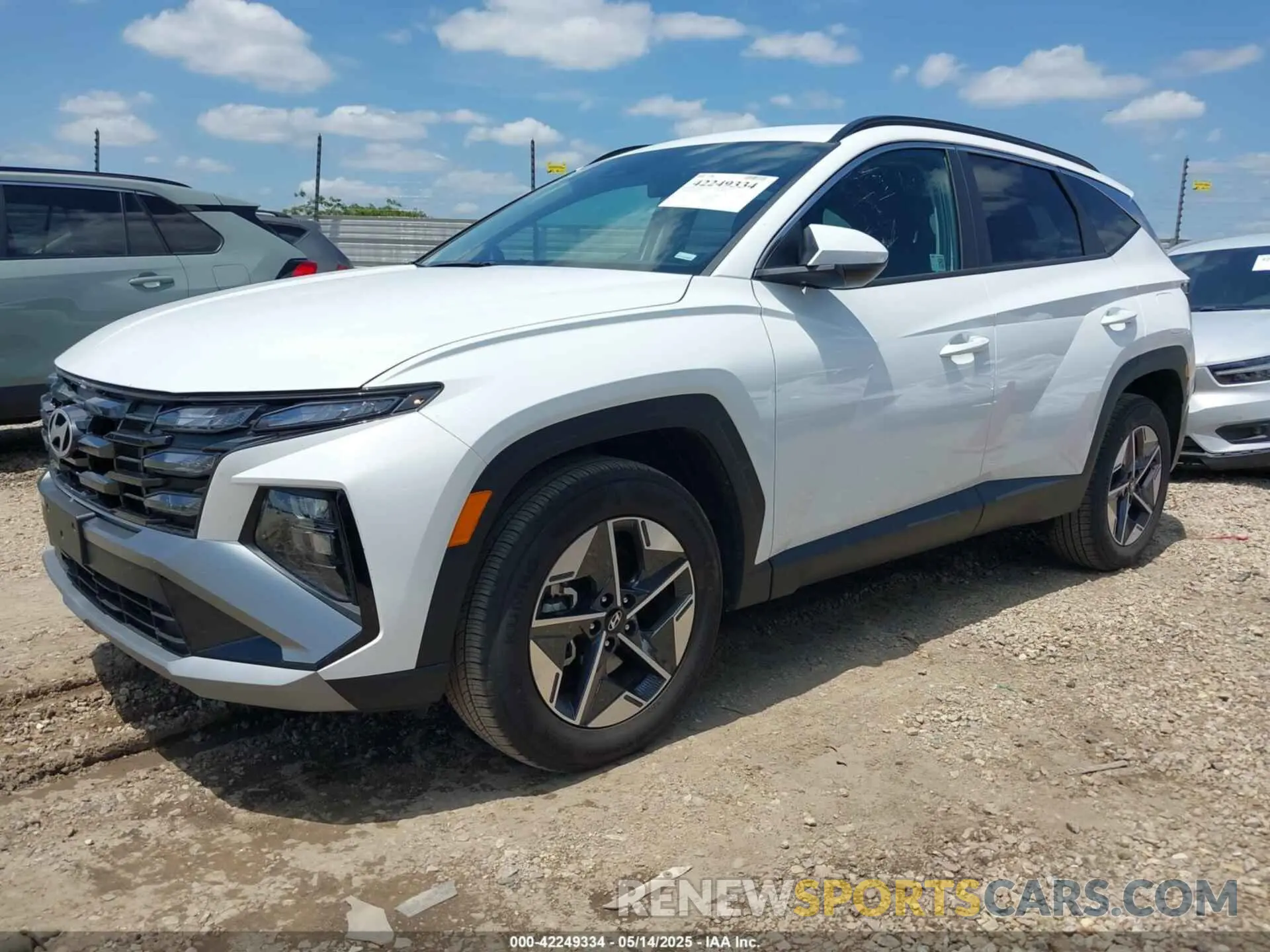 2 Photograph of a damaged car 5NMJBCDE3SH492287 HYUNDAI TUCSON 2025
