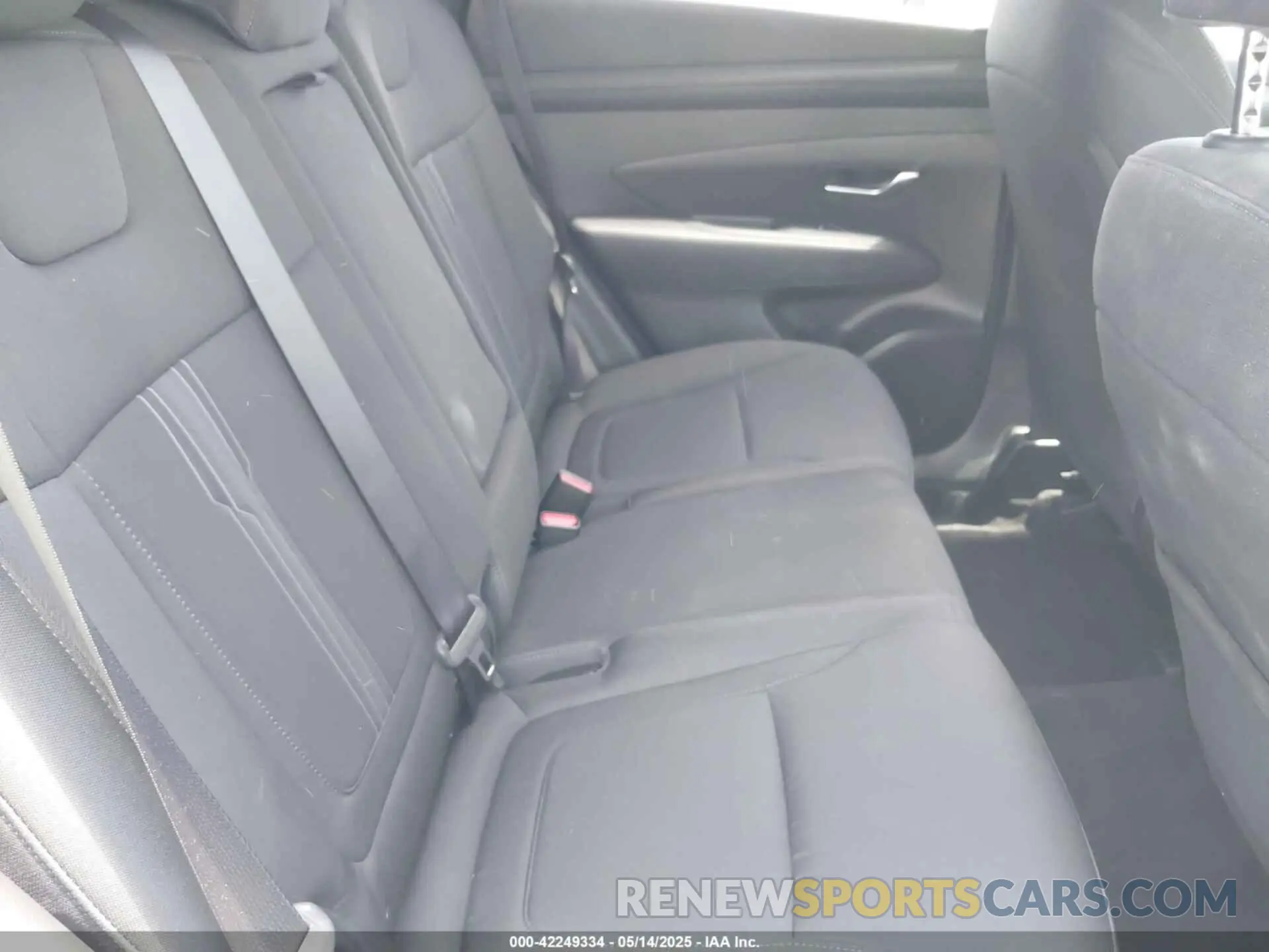 8 Photograph of a damaged car 5NMJBCDE3SH492287 HYUNDAI TUCSON 2025