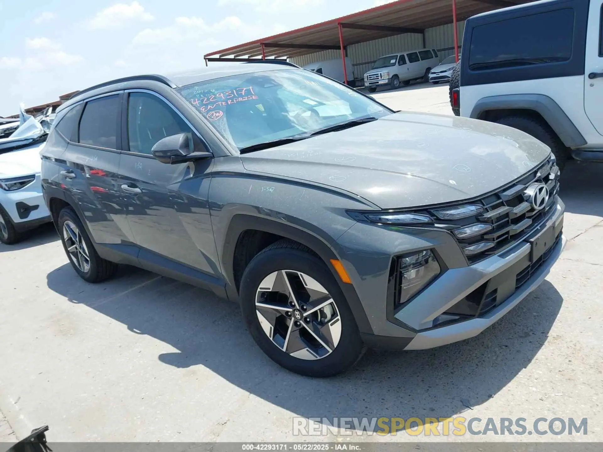 1 Photograph of a damaged car 5NMJBCDE3SH508729 HYUNDAI TUCSON 2025
