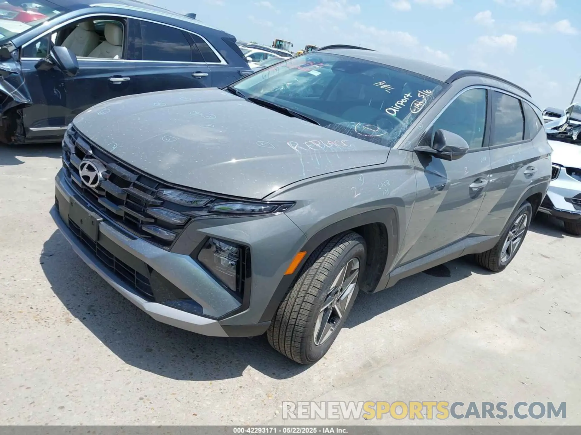 2 Photograph of a damaged car 5NMJBCDE3SH508729 HYUNDAI TUCSON 2025