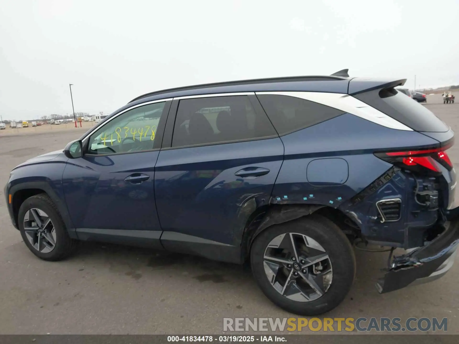 14 Photograph of a damaged car 5NMJBCDE4SH451263 HYUNDAI TUCSON 2025