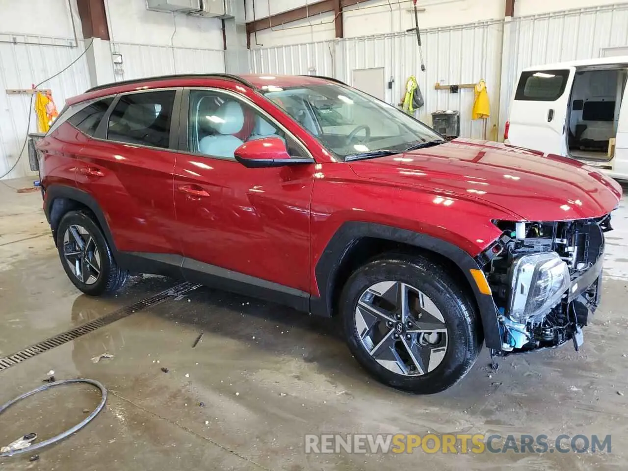 4 Photograph of a damaged car 5NMJBCDE4SH462280 HYUNDAI TUCSON 2025