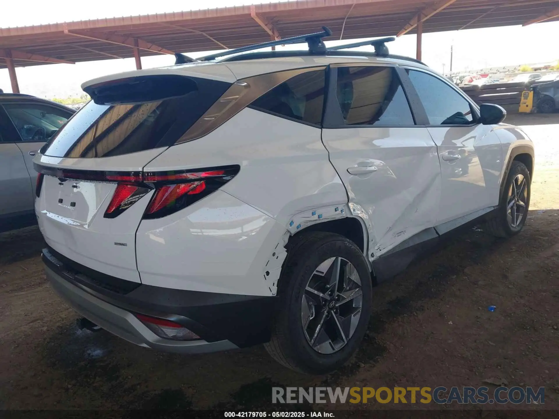 4 Photograph of a damaged car 5NMJBCDE4SH465843 HYUNDAI TUCSON 2025