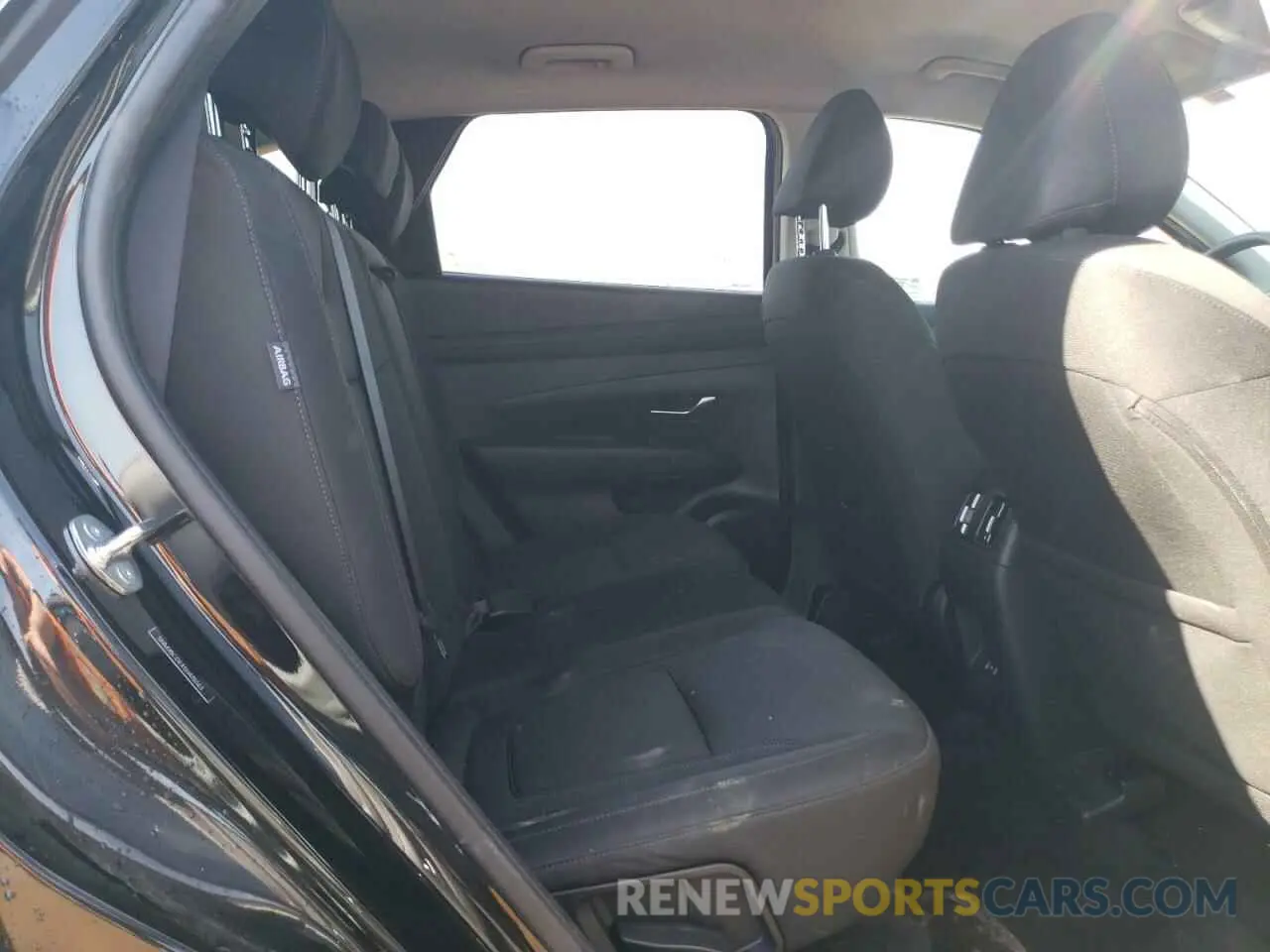 10 Photograph of a damaged car 5NMJBCDE4SH470363 HYUNDAI TUCSON 2025