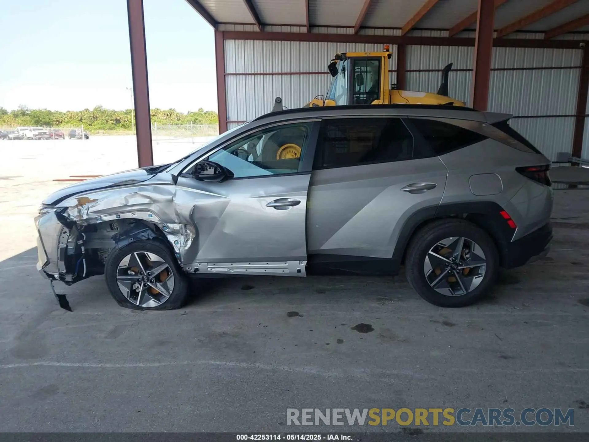 14 Photograph of a damaged car 5NMJBCDE4SH491102 HYUNDAI TUCSON 2025